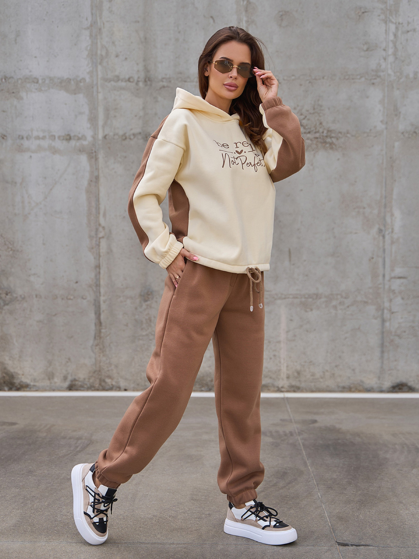 Костюм ISSA Plus модель 14858_коричневый Фото