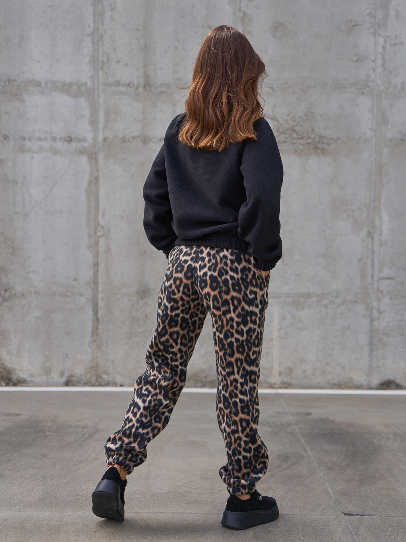 Повседневный костюм ISSA Plus модель SA-557_черный_бежевый Повседневный костюм ISSA Plus модель SA-557_черный_бежевый Фото