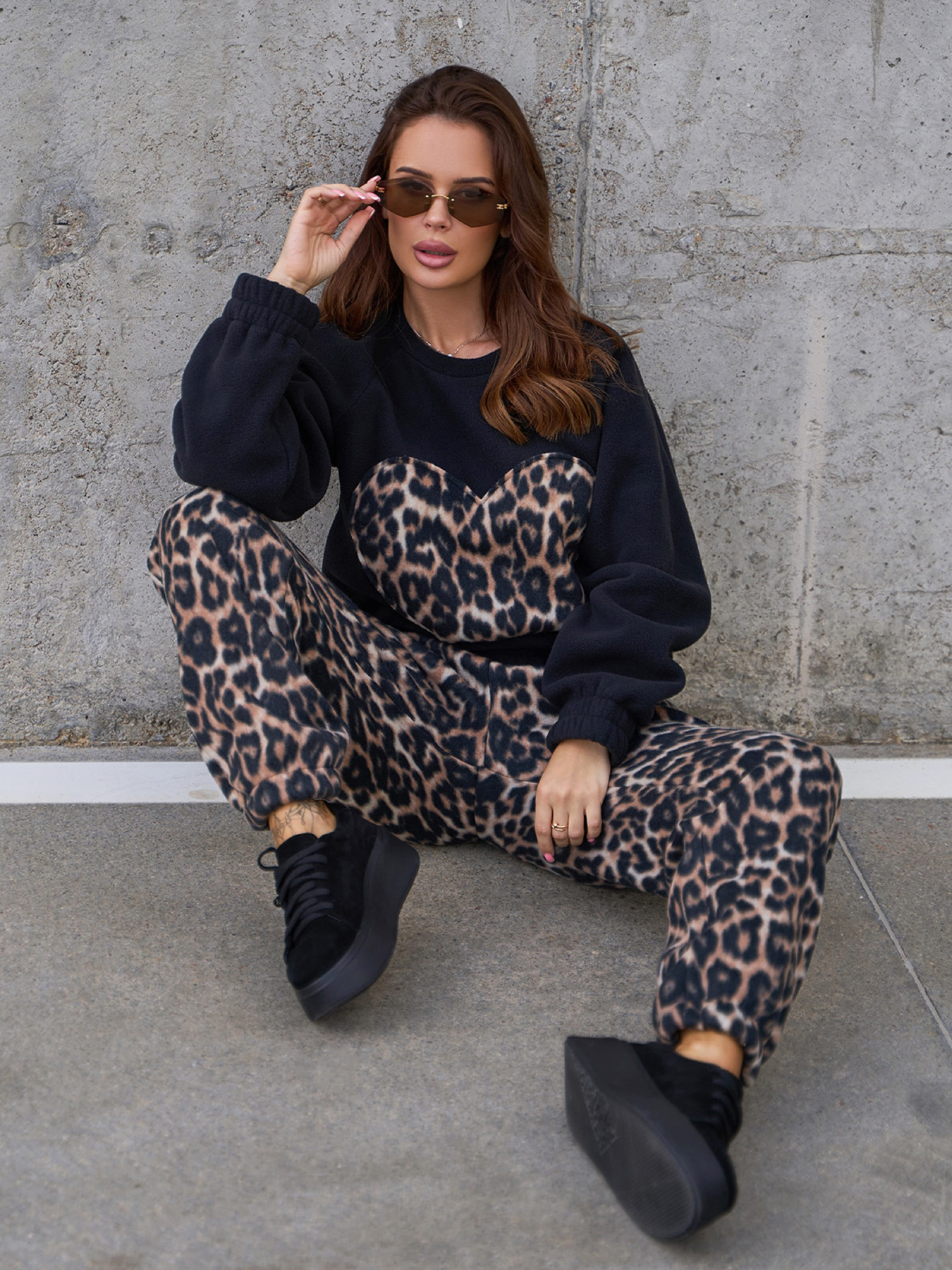 Повседневный костюм ISSA Plus модель SA-557_черный_бежевый Повседневный костюм ISSA Plus модель SA-557_черный_бежевый Фото