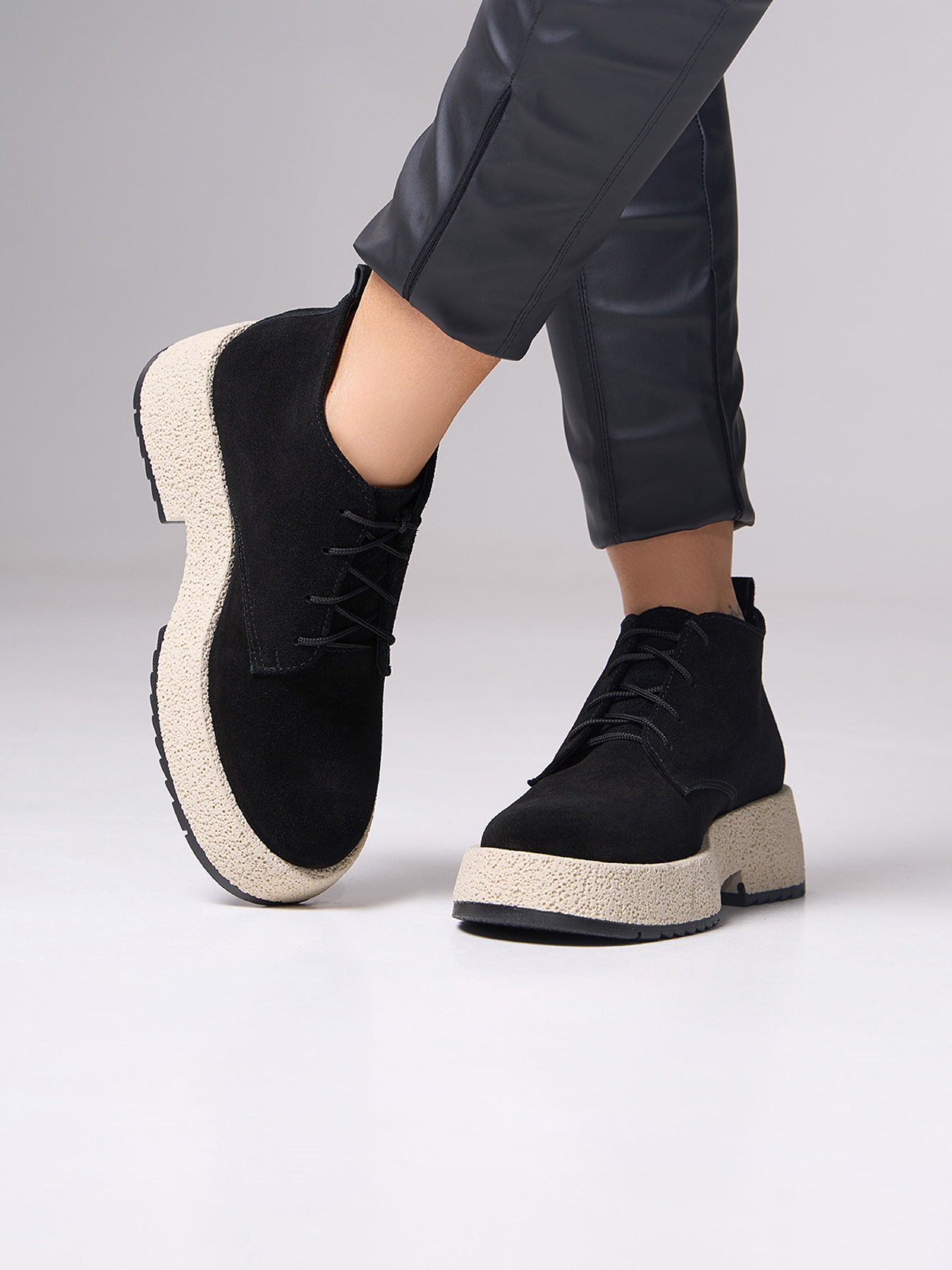 Ботинки ISSA Plus модель OB2-532_черный Фото