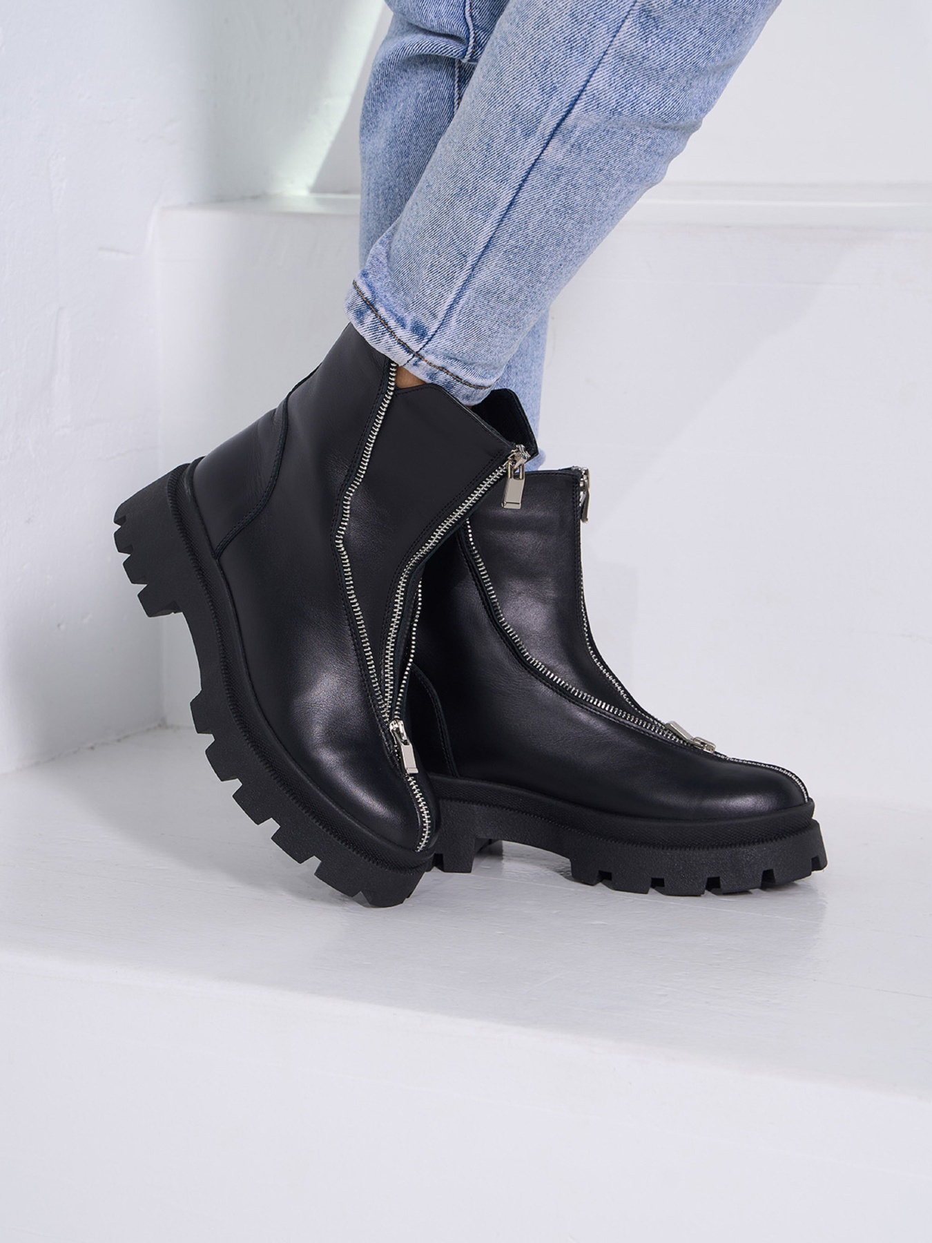 Ботинки ISSA Plus модель OB2-535_черный Фото