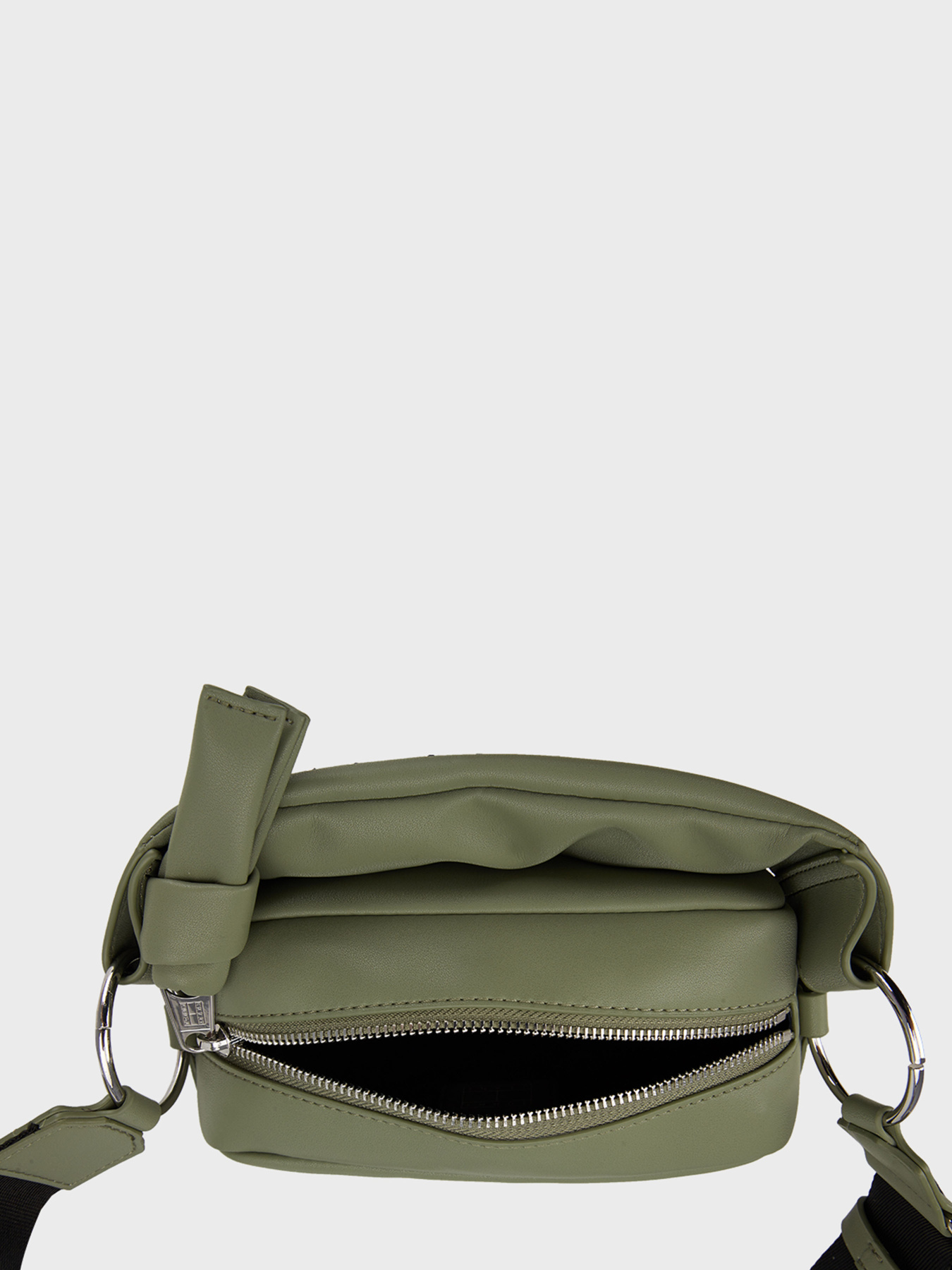 Сумки Tommy Hilfiger модель AW0AW16262-M01 Фото