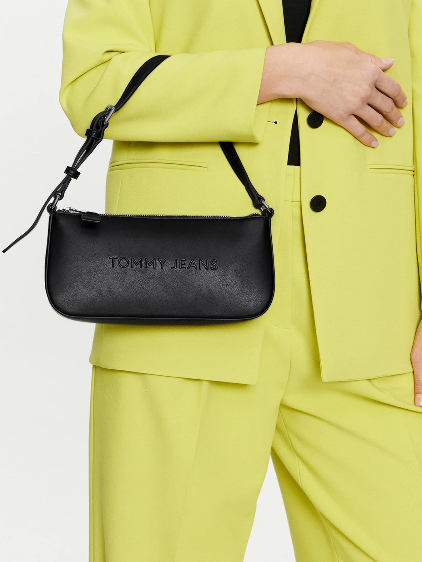 Сумки Tommy Hilfiger модель AW0AW16270-BDS Фото