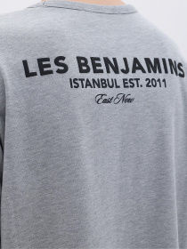 Футболка Les Benjamins модель LB23FWCLAMUTS.412 Фото