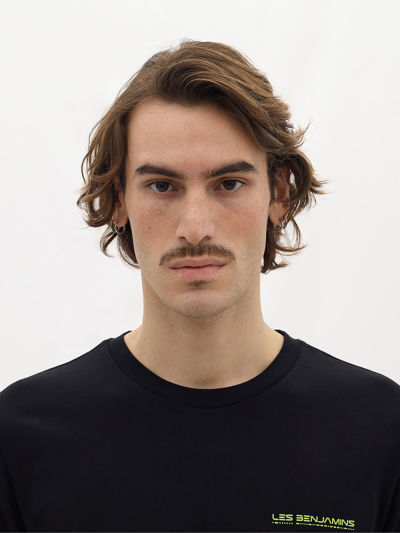 Футболка Les Benjamins модель LB24SSKISMUTS.002 Фото