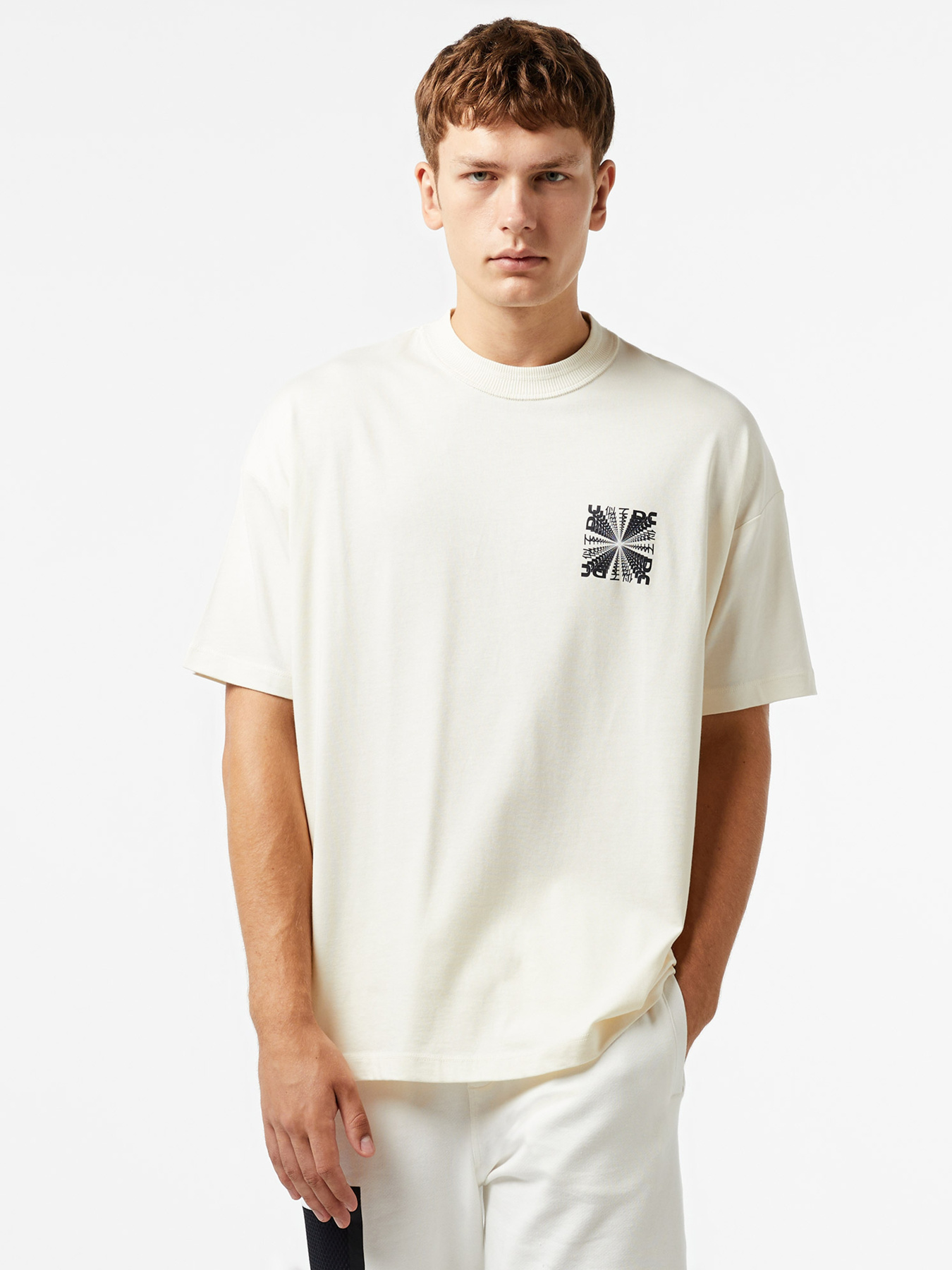 Футболка UNITED4 модель 24INFM.KRM Фото