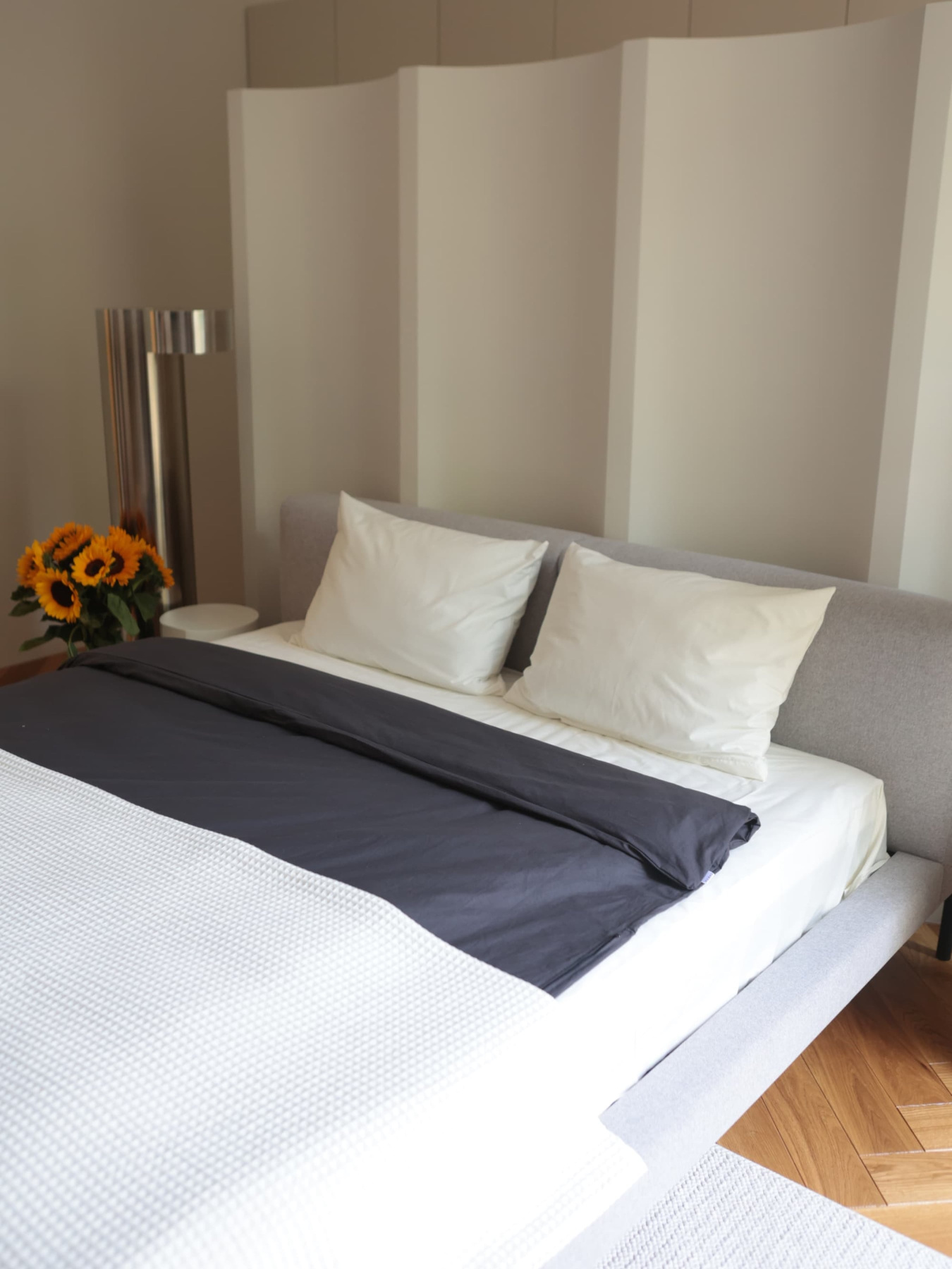 Бавовняне покривало плед Точка колір Молочний BedclozZzes модель 13903 Фото