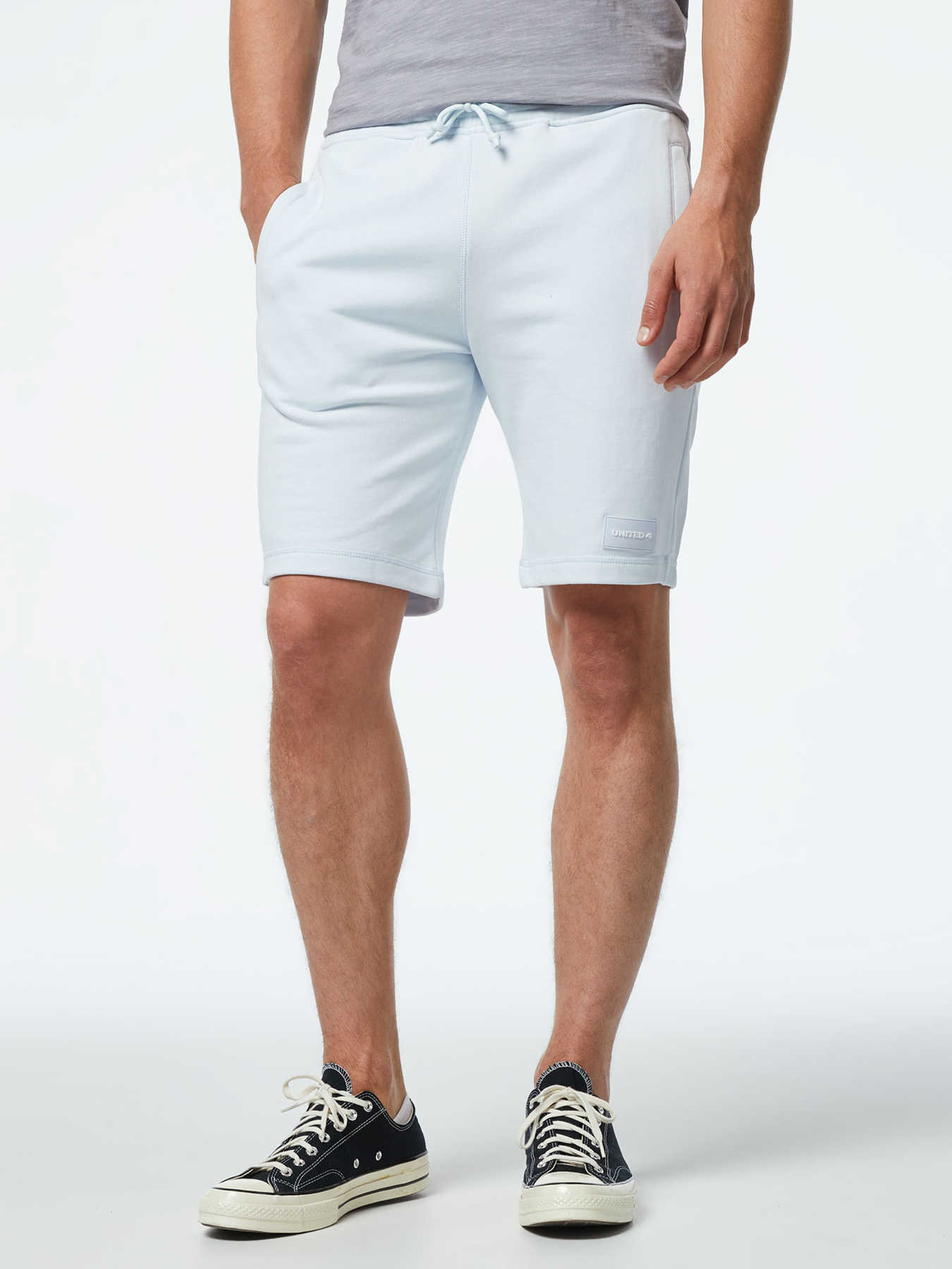Повседневные шорты UNITED4 модель USMS.AMV Фото