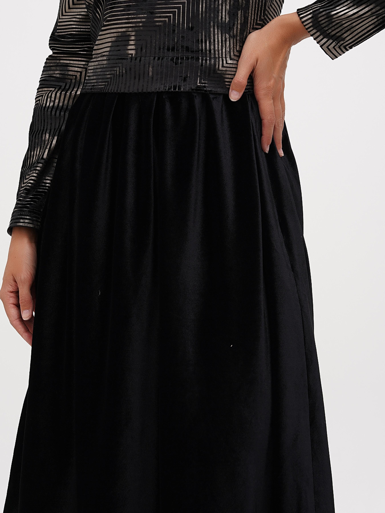 Платье миди Sassofono модель A271-SC-3515_золото_черный Фото