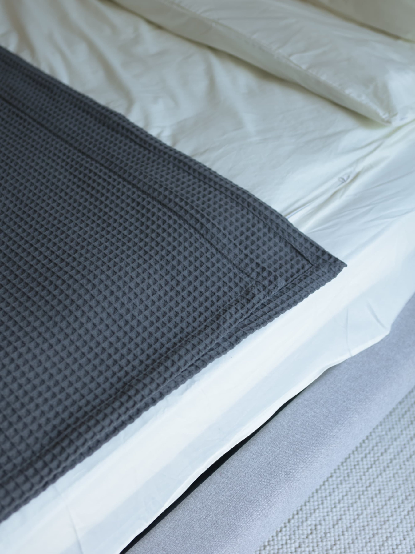 Хлопковое одеяло Точка цвет Серый BedclozZzes модель 13904 Фото