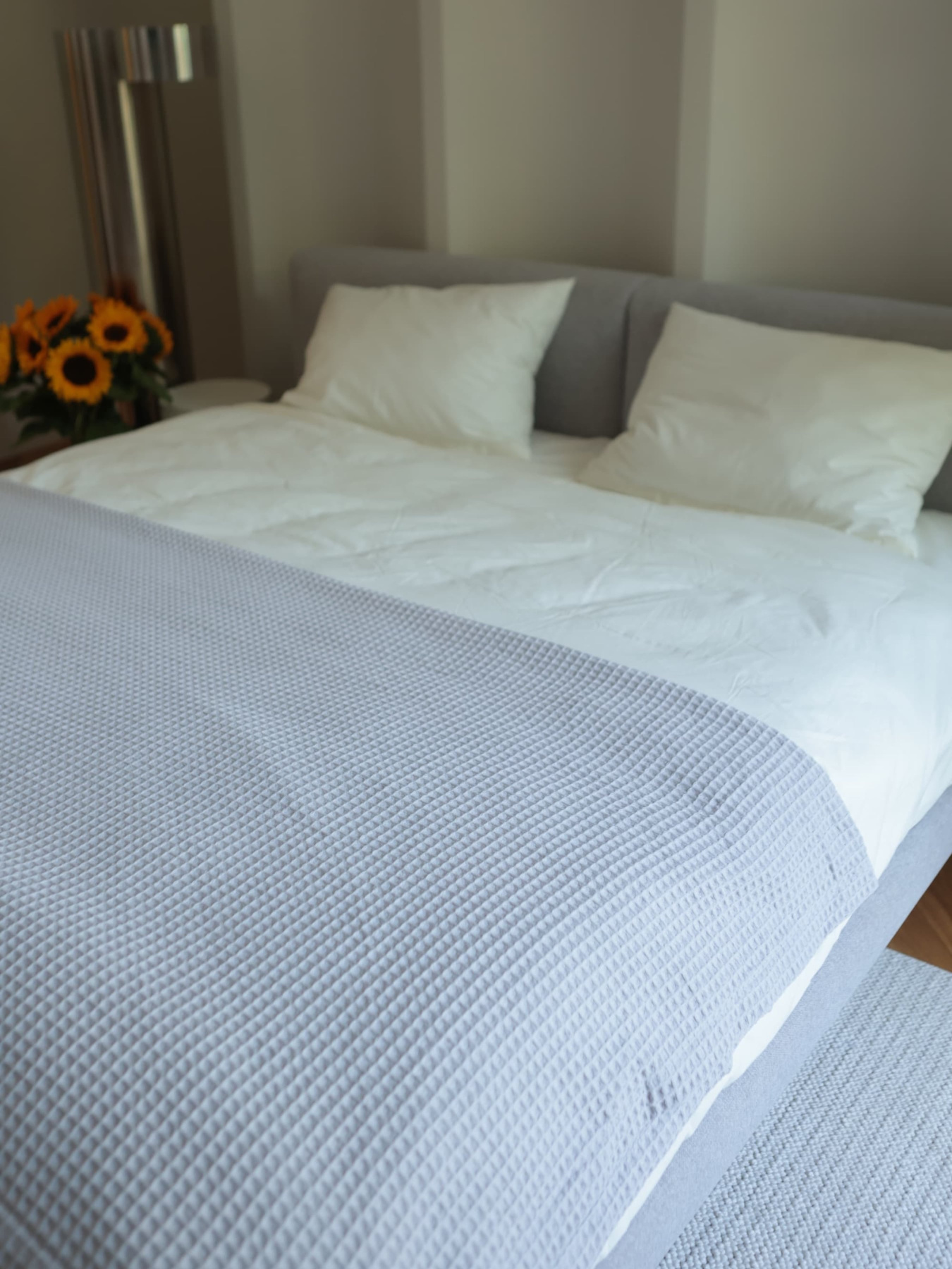 Бавовняне покривало плед Точка колір Світло-сірий BedclozZzes модель 13904-1 Фото