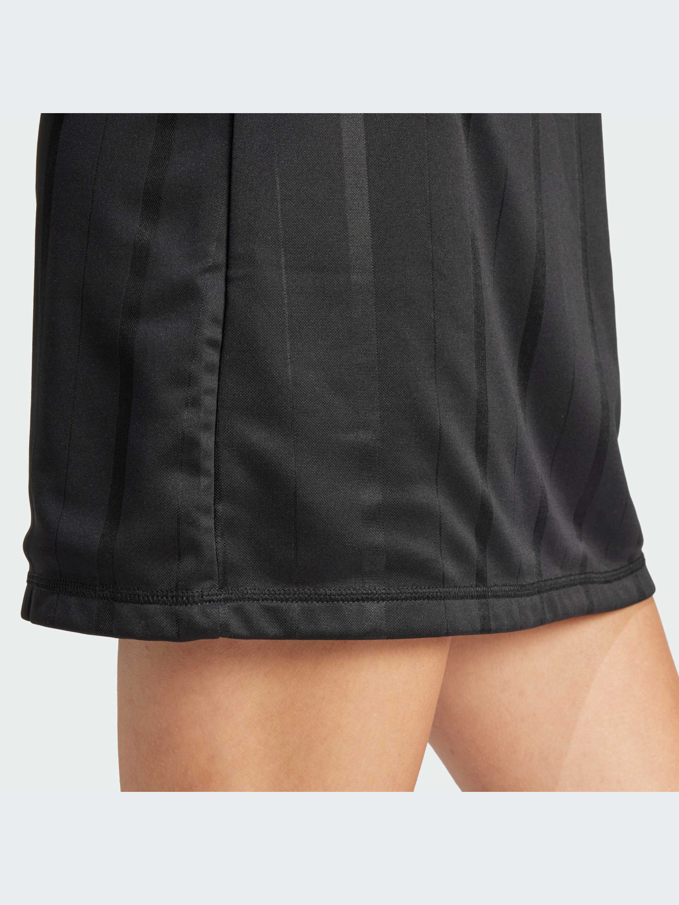 Платье-футболка Adidas Tiro модель IQ4819 Фото