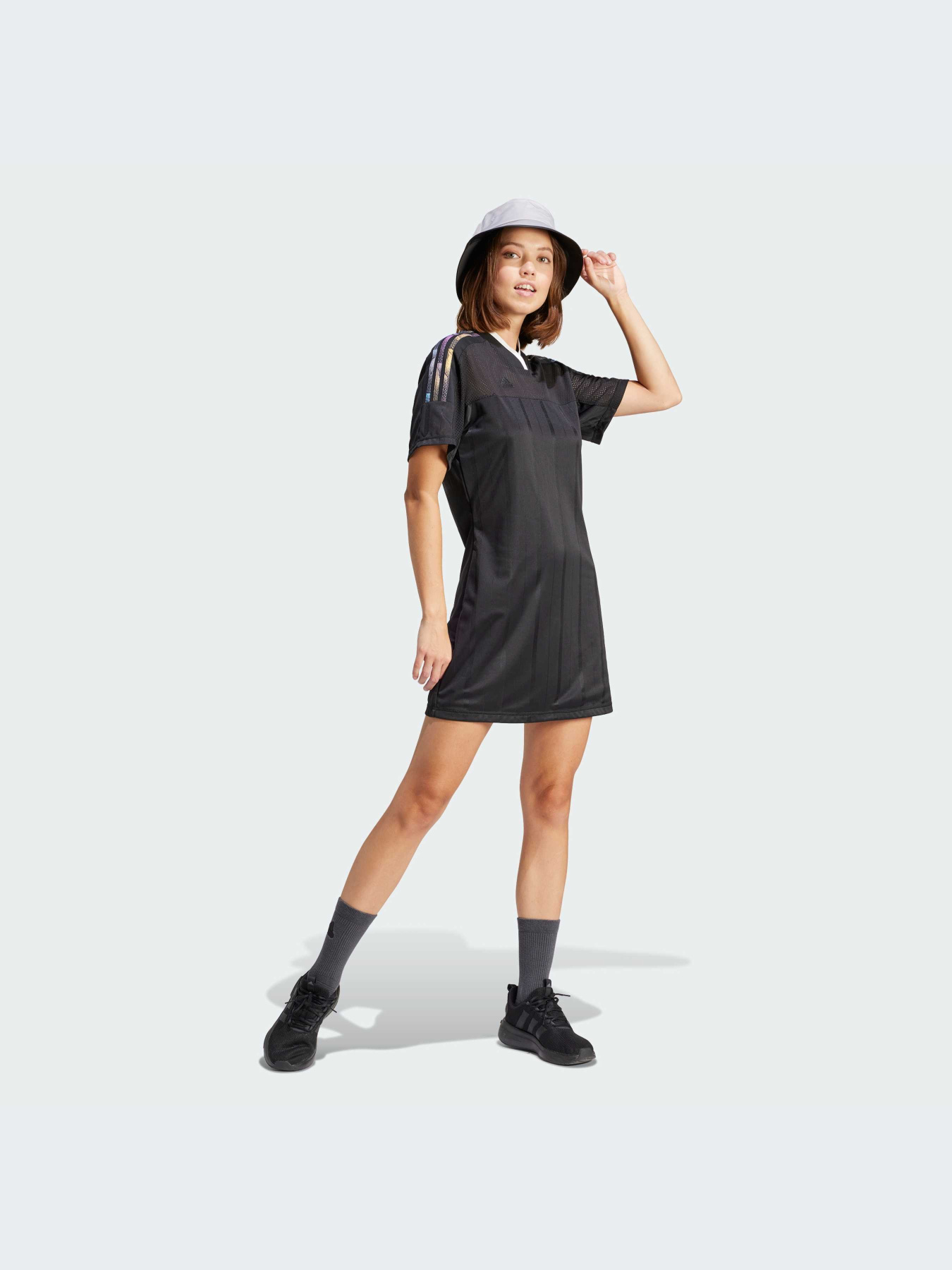 Платье-футболка Adidas Tiro модель IQ4819 Фото