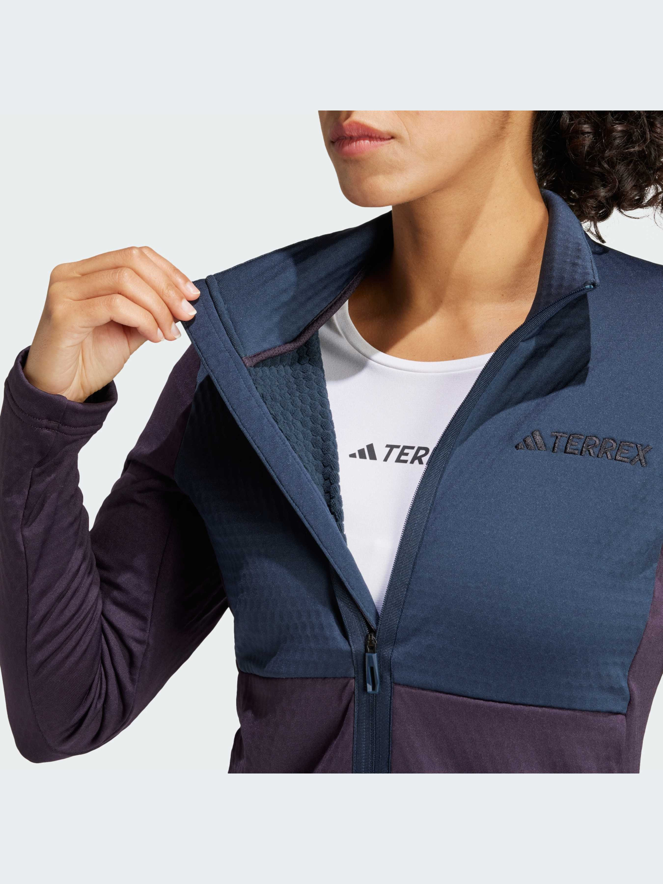 Кофта спортивная Adidas модель IW4206 Фото