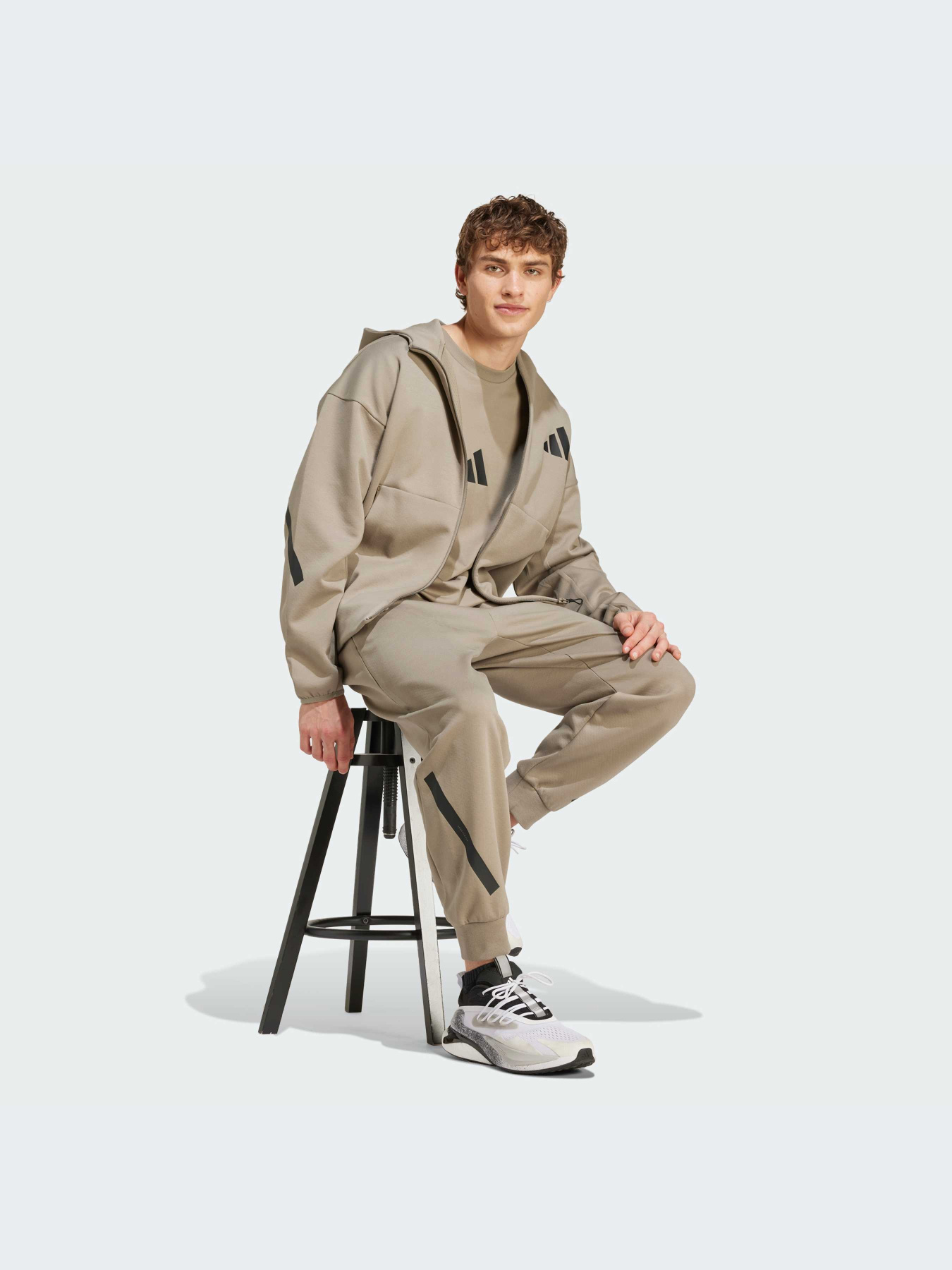 Кофта Adidas ZNE модель JD9600 Кофта Adidas ZNE модель JD9600 Фото