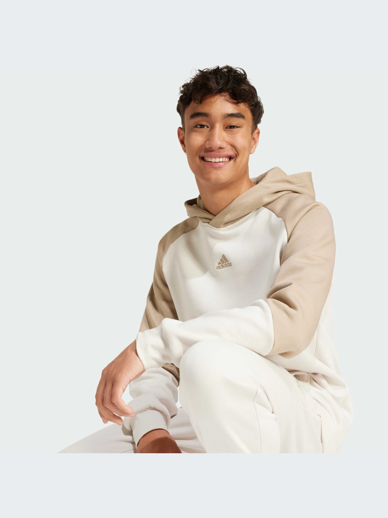 Спортивный костюм Adidas модель IY6671 Фото