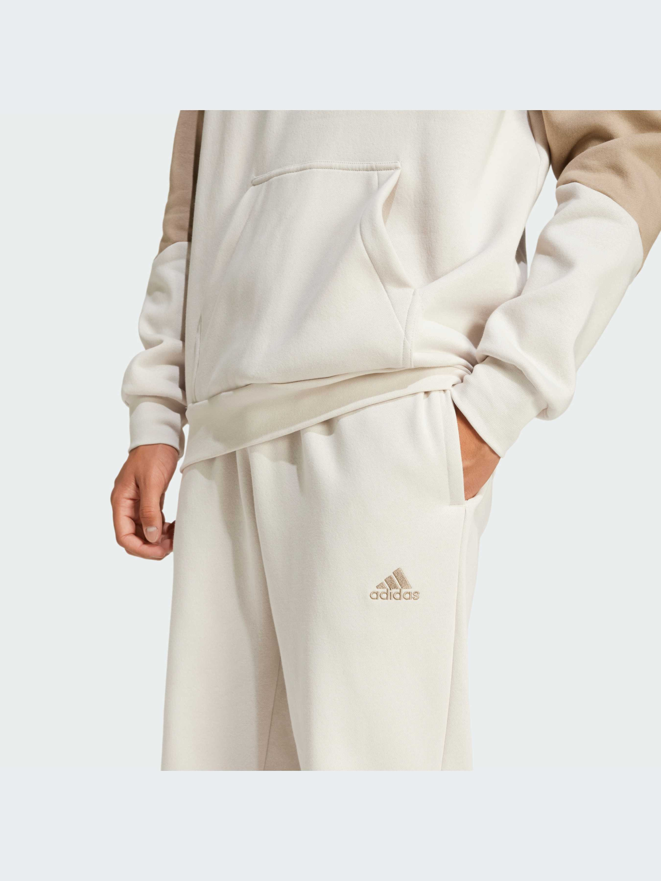 Спортивный костюм Adidas модель IY6671 Фото