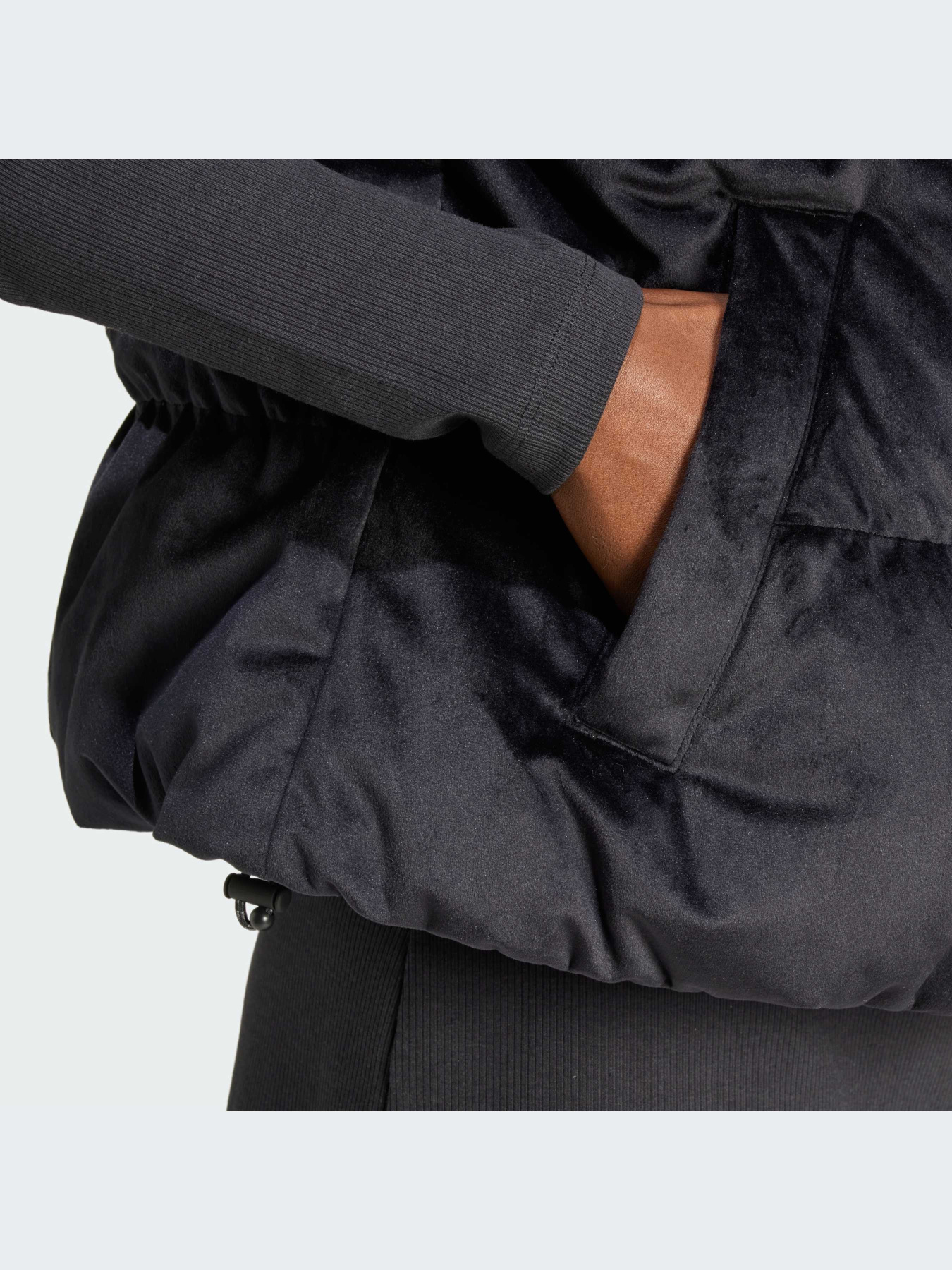 Жилет з утеплювачем Adidas модель JE7217 Фото