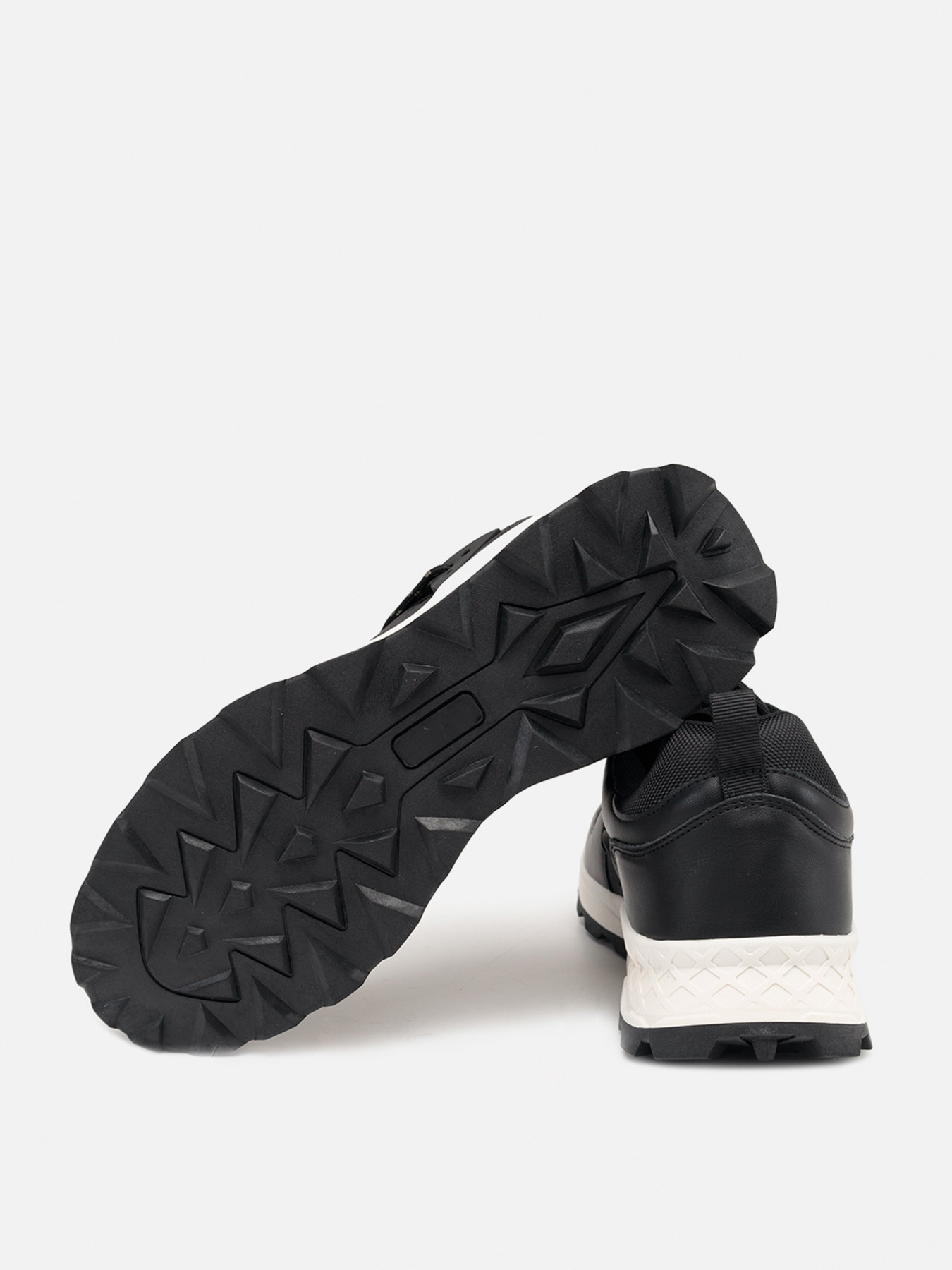 Кросівки повсякденні YUKI модель ЦБ-00250975 Кросівки повсякденні YUKI модель ЦБ-00250975 Фото