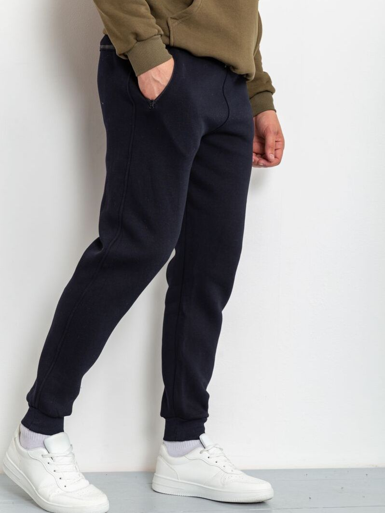 Спортивні штани Ager модель У-1121335::000000090 Фото