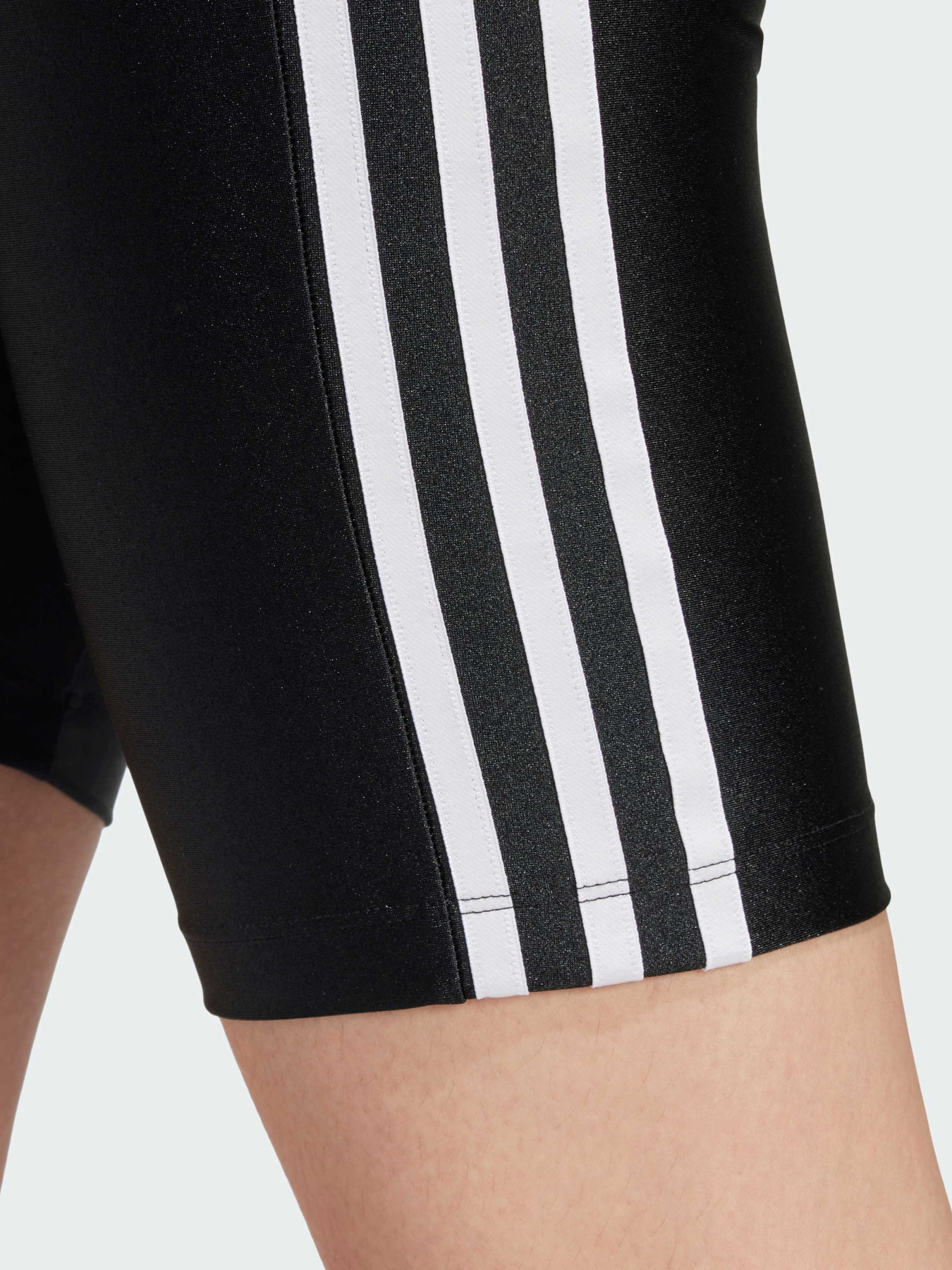 Велосипедки Adidas Adicolor модель IP2976 Фото