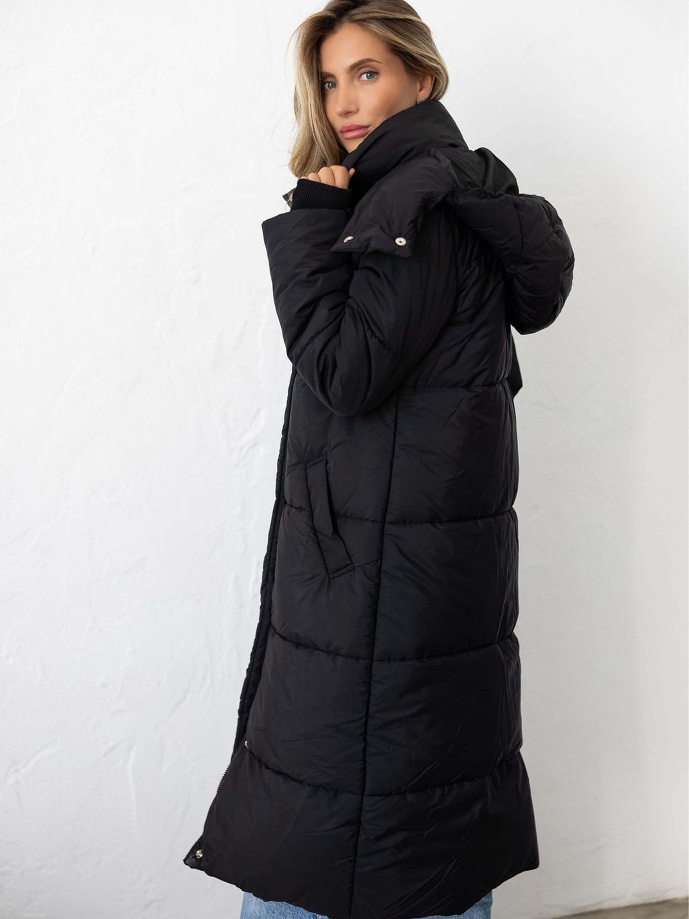 Пуховик FloveTouch Дана модель 4023BK_Dana_black Фото