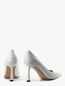 Туфли на каблуках LeBERDES модель 00000017554 Фото