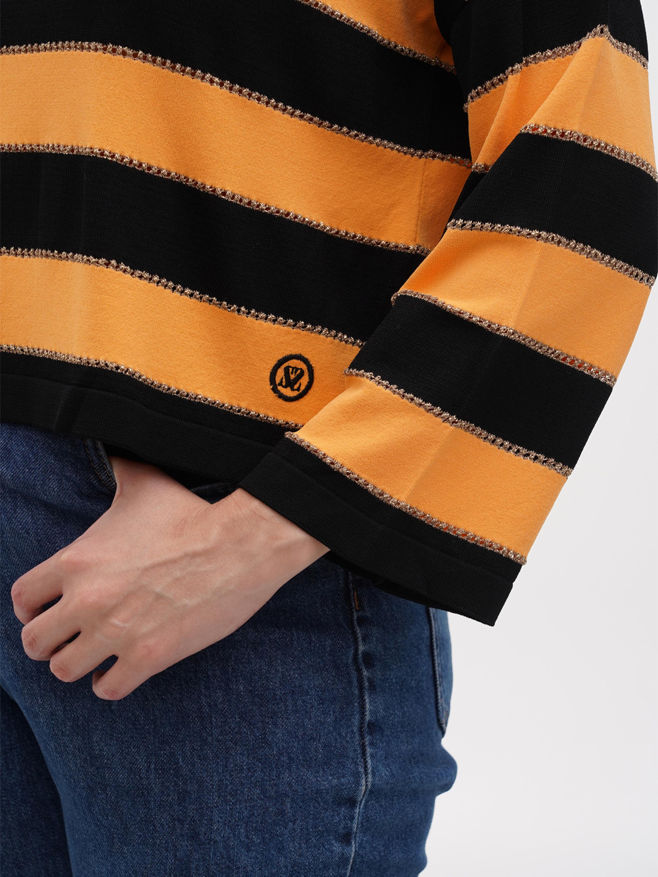 Джемпер Sassofono модель A271-SF-3588_черный_оранжевый Фото