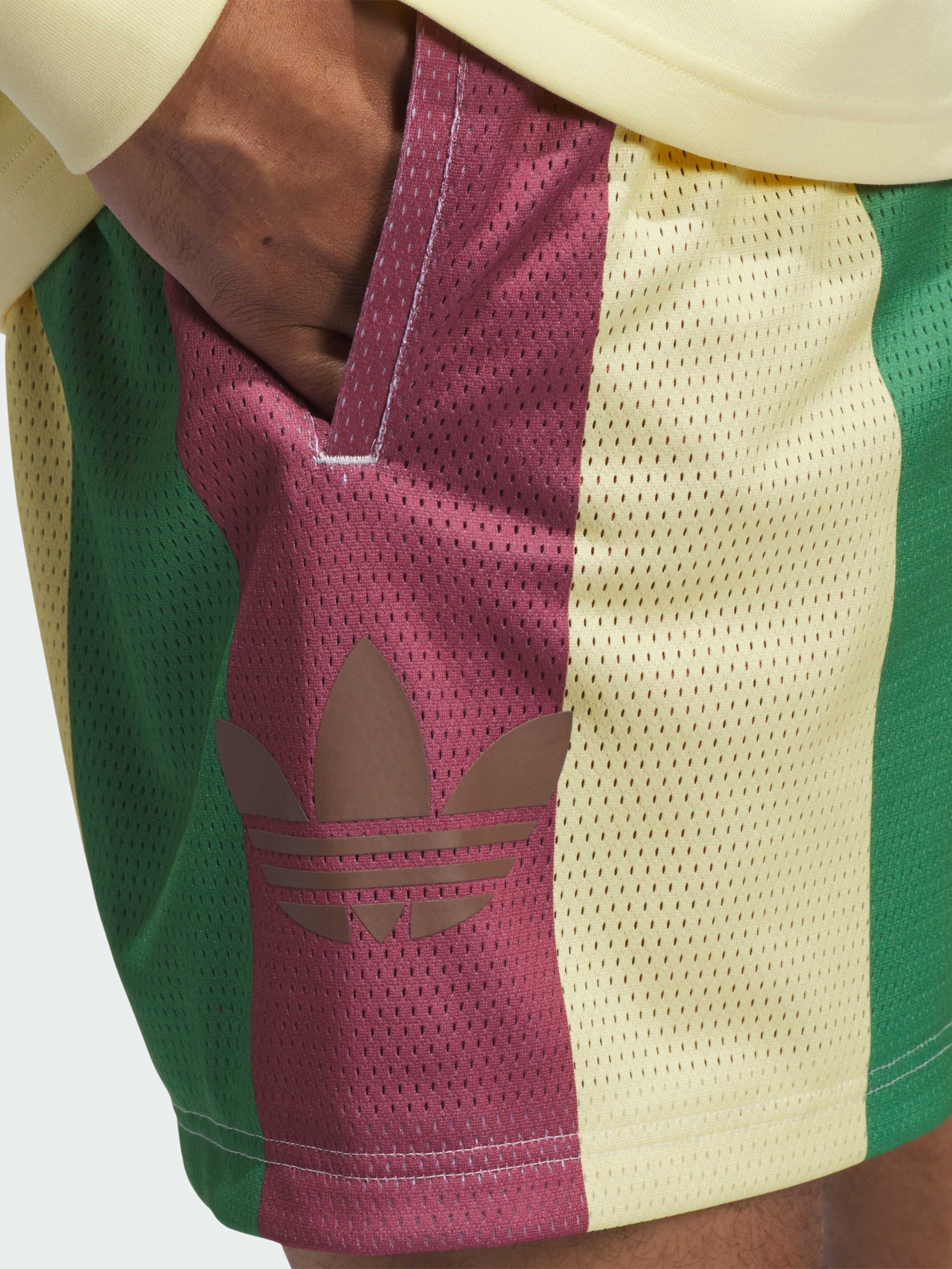 Шорты Adidas модель IY7393 Фото