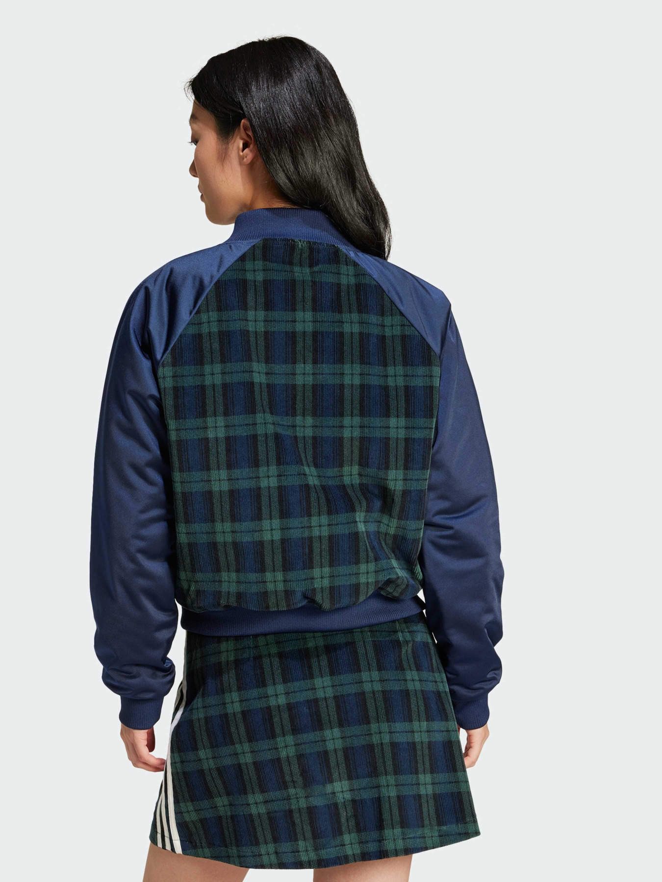 Бомбер Adidas модель IX1040 Фото