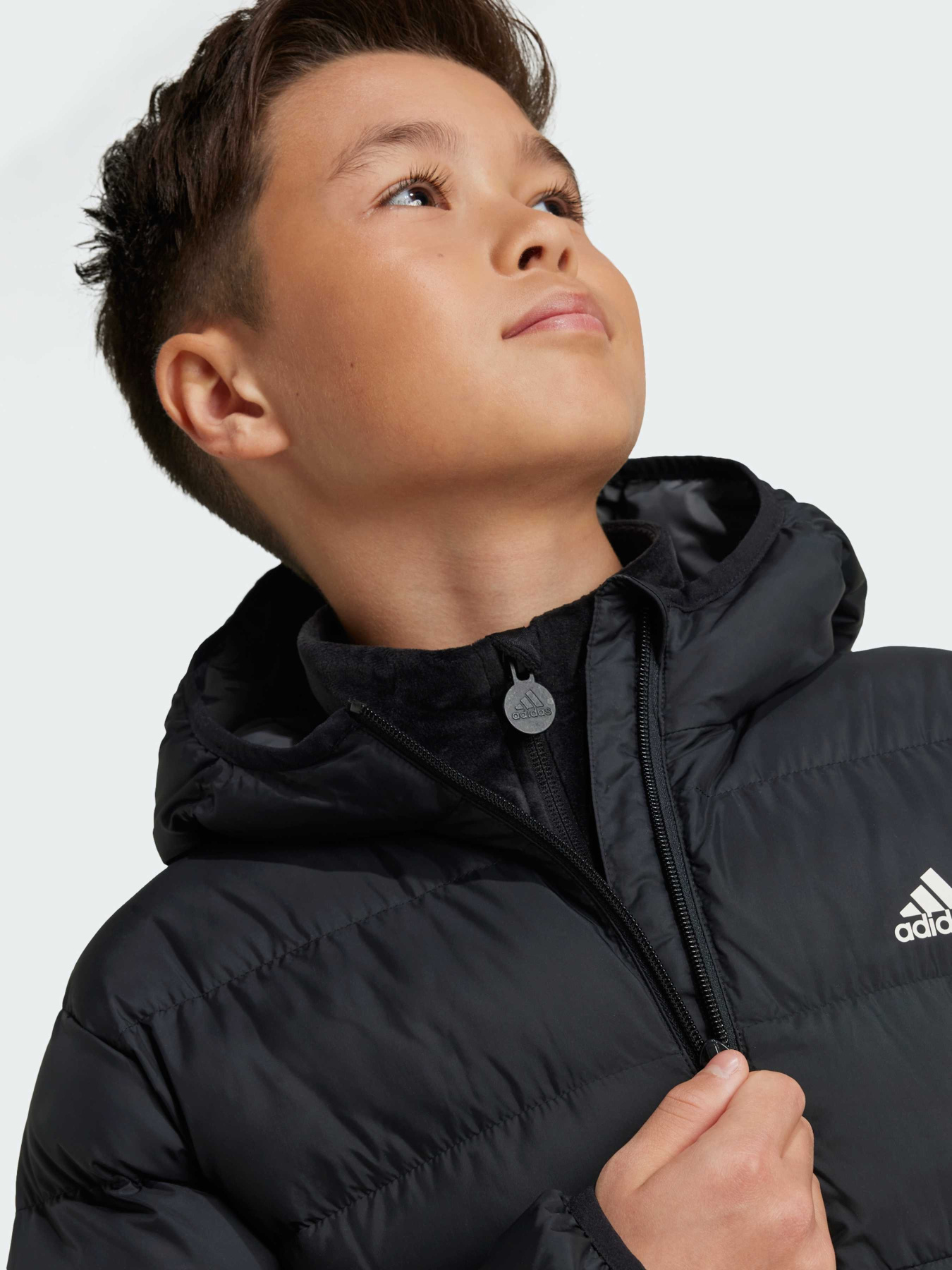 Зимняя куртка Adidas модель IV9505 Фото