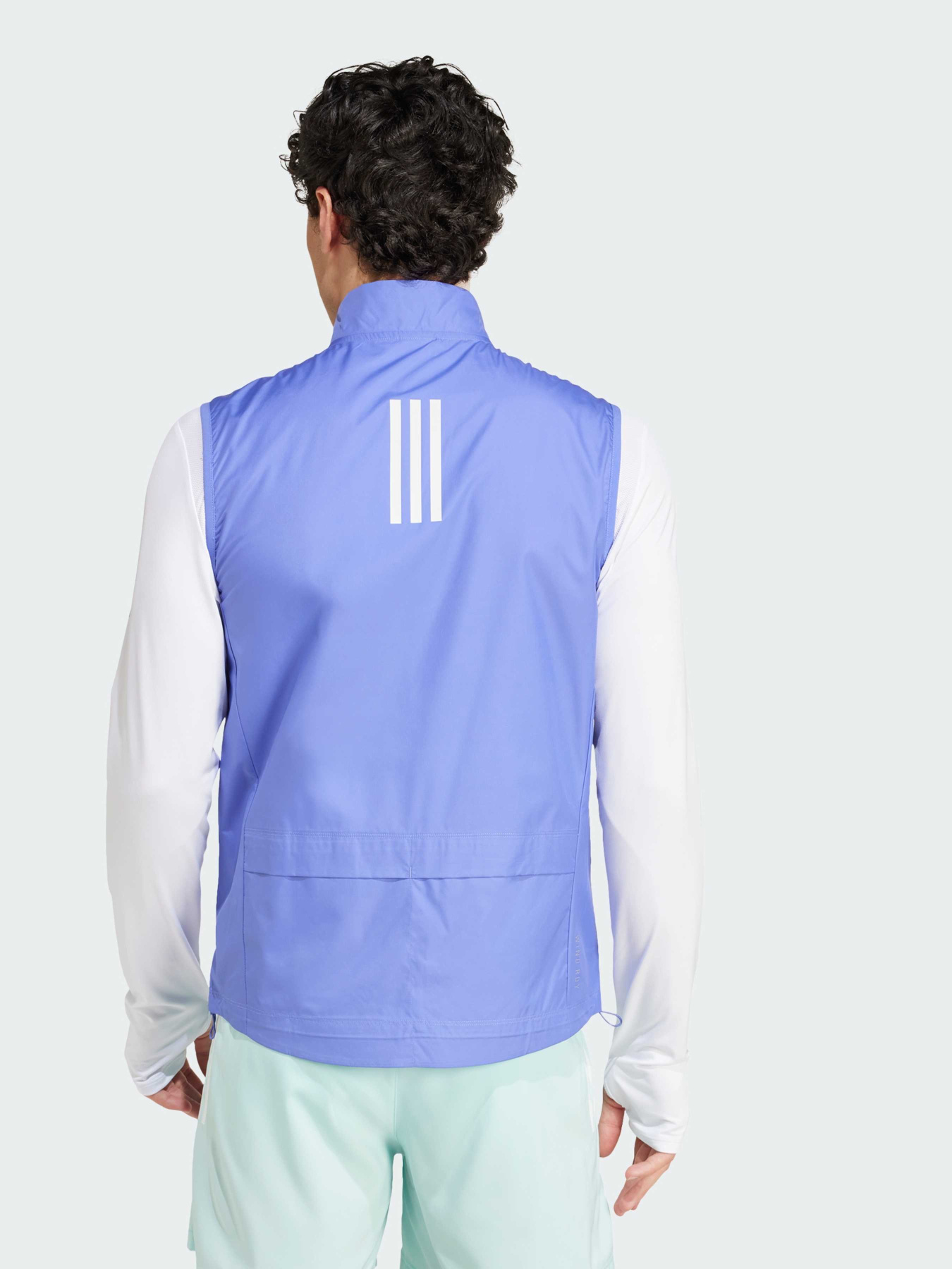 Утеплений жилет Adidas модель IW0025 Утеплений жилет Adidas модель IW0025 Фото