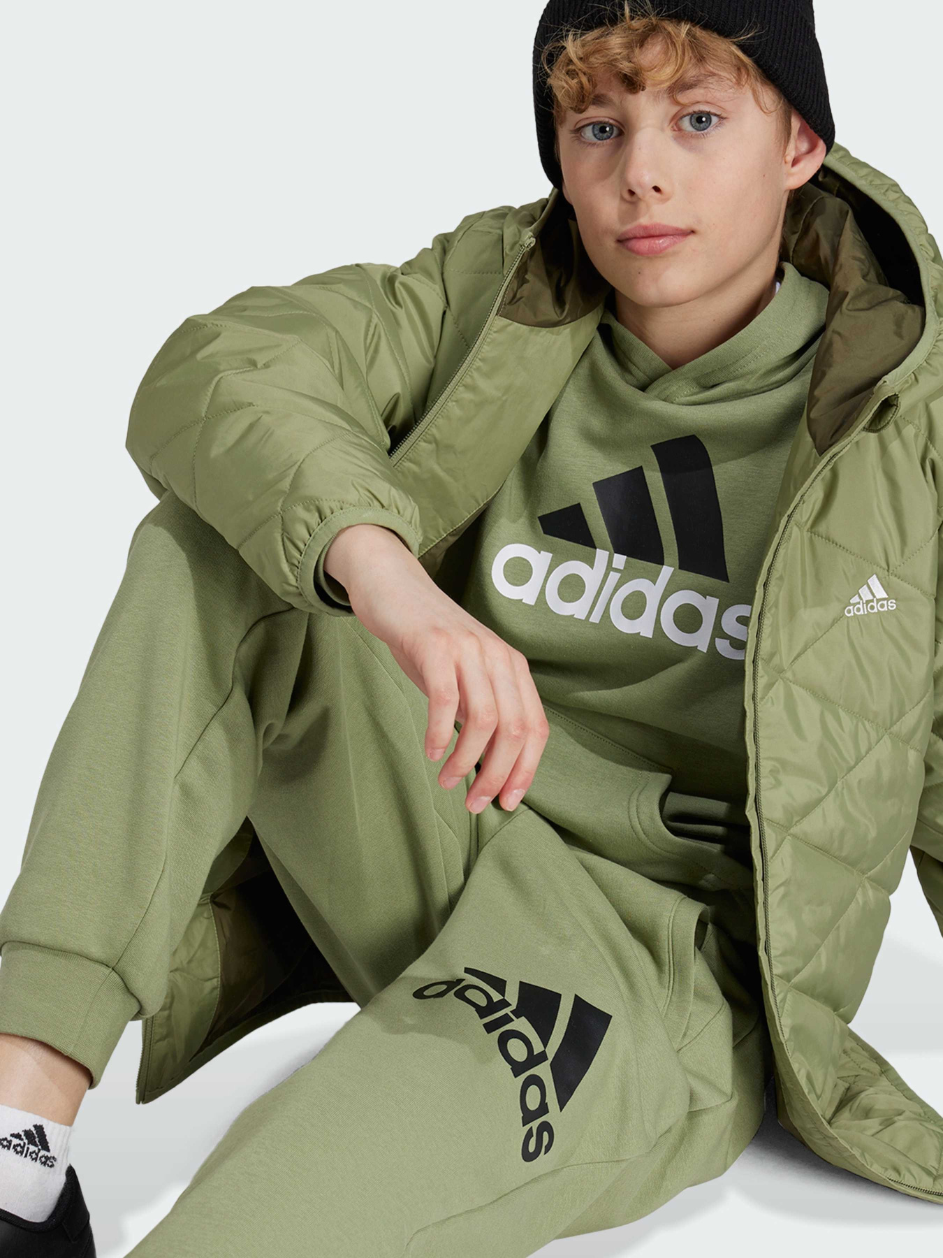 Демісезонна куртка Adidas модель JF4343 Фото