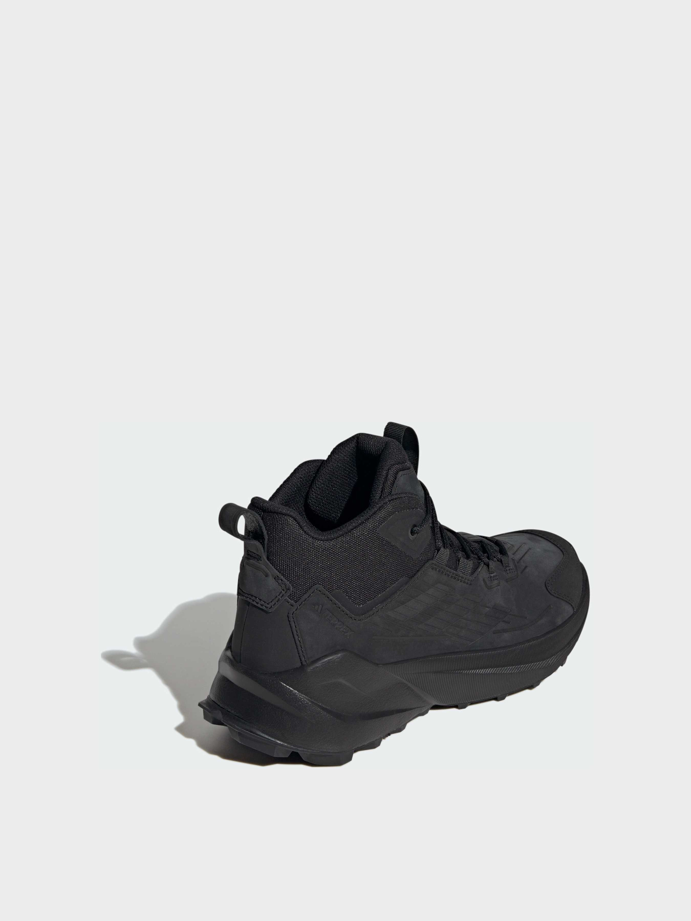 Ботинки аутдор Adidas модель ID0890 Фото