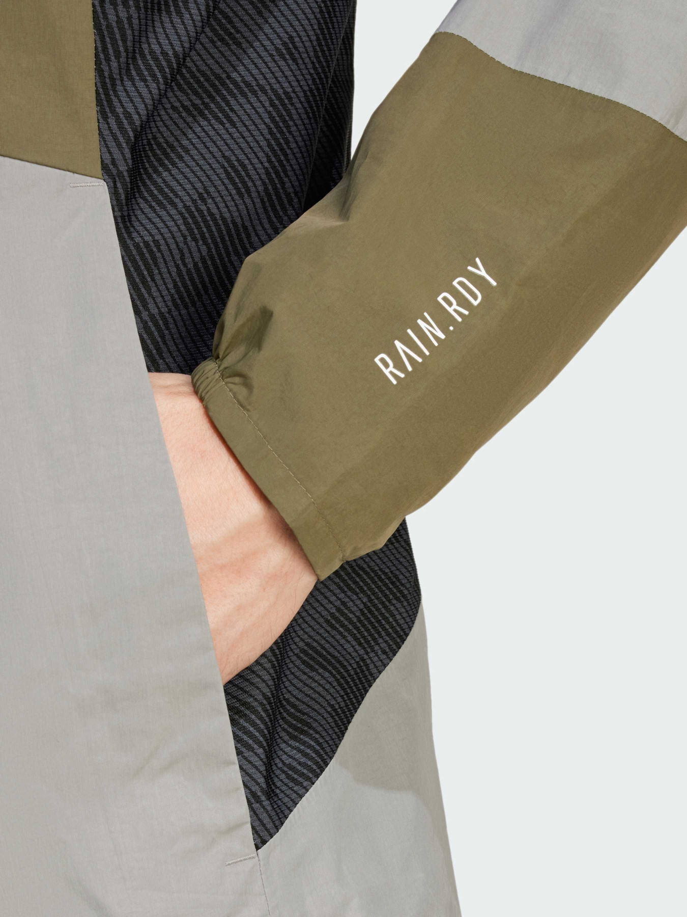 Вітровка Adidas модель IW8876 Фото