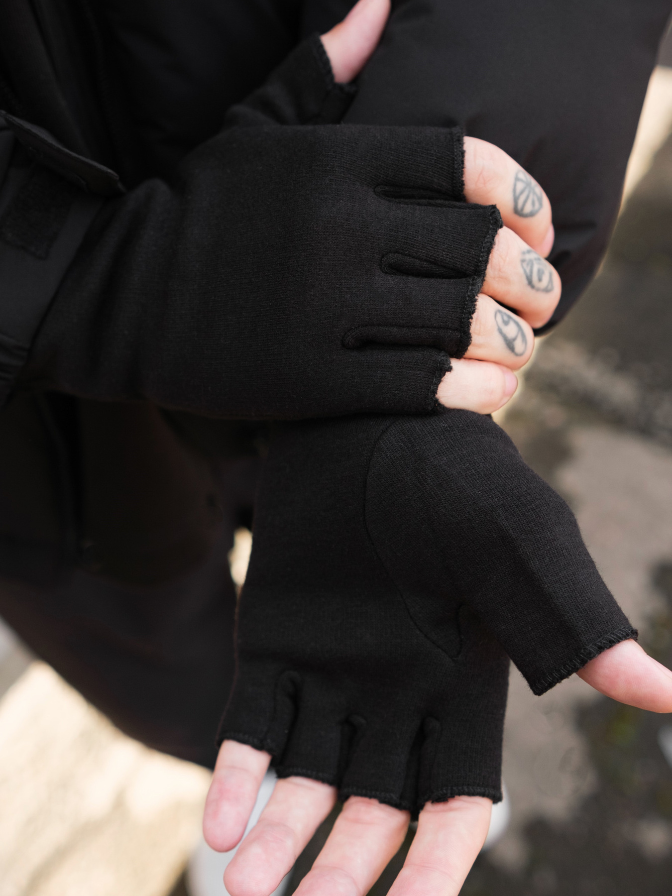 Рукавички Without модель 8049394 Фото