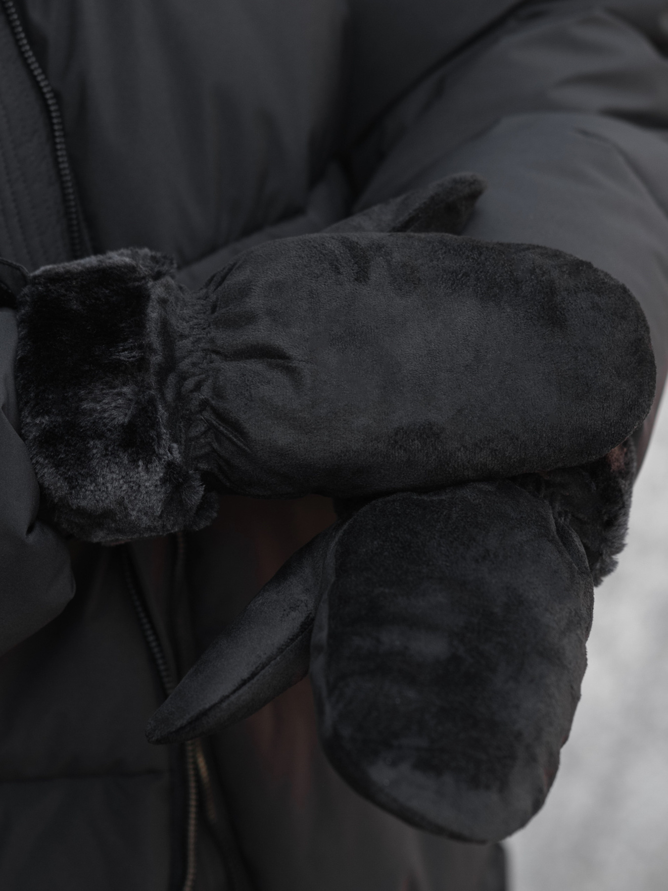 Варежки Without модель 8049405 Фото