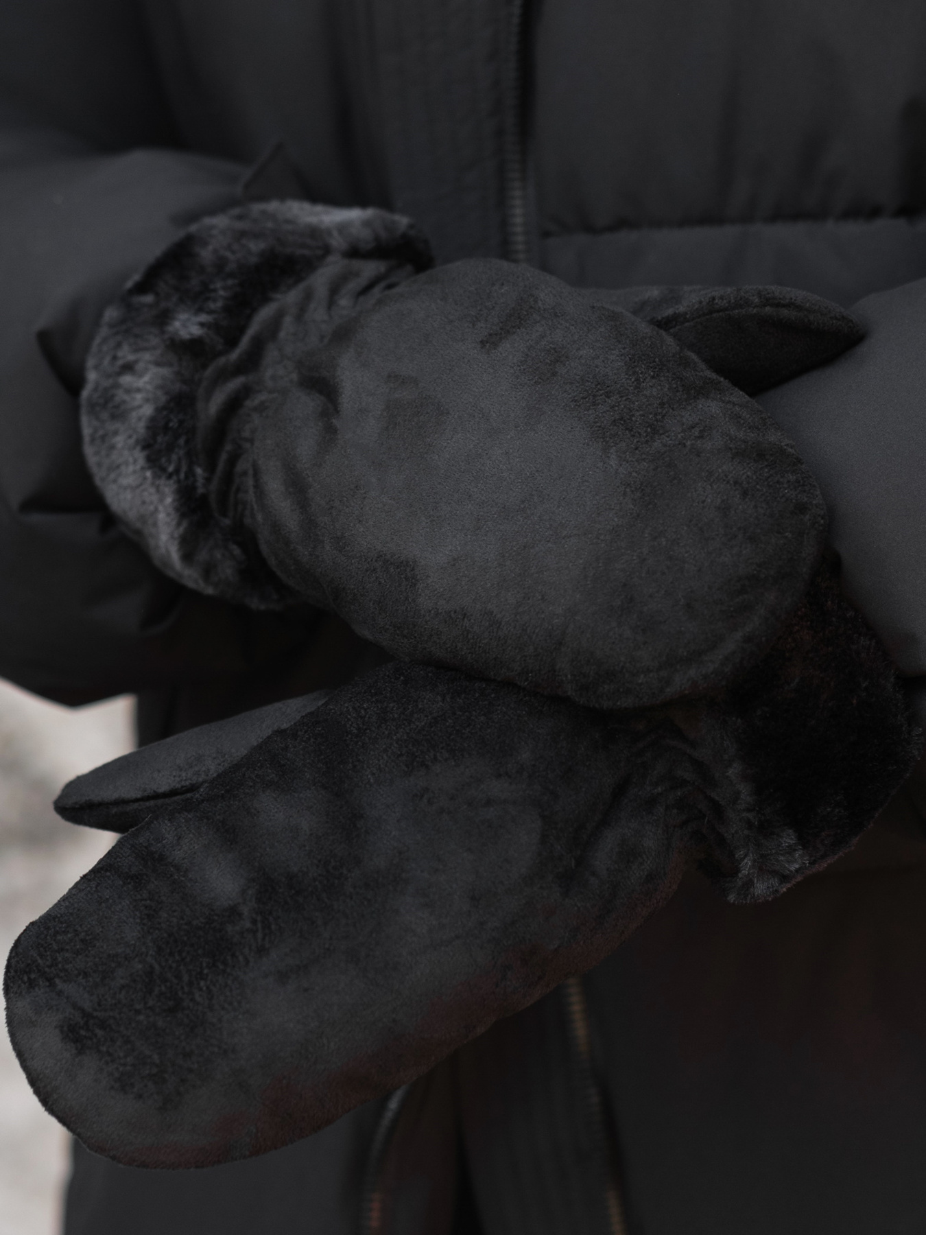 Варежки Without модель 8049405 Фото