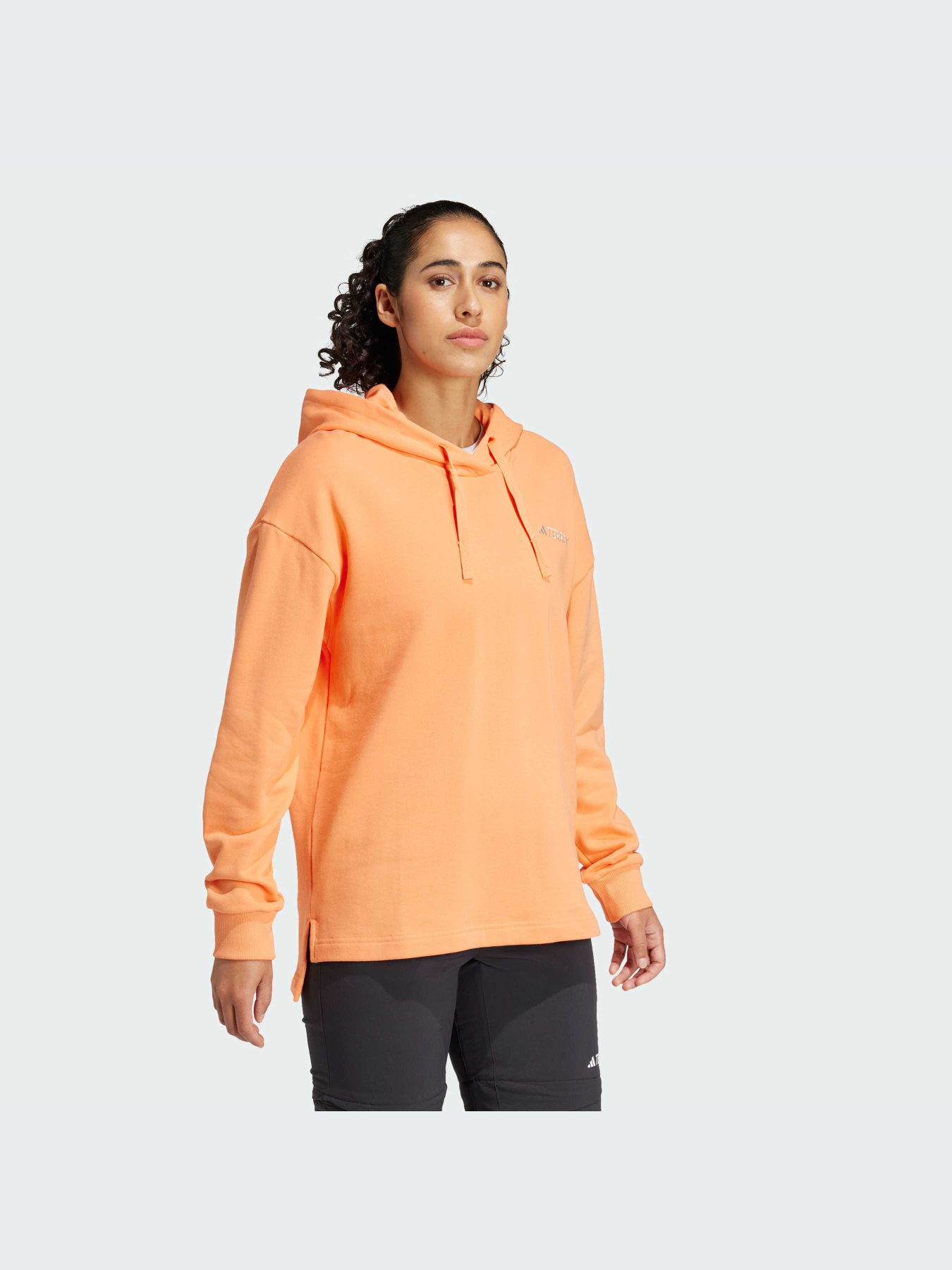Худи и свитшоты Adidas модель IS7227-KZ Фото