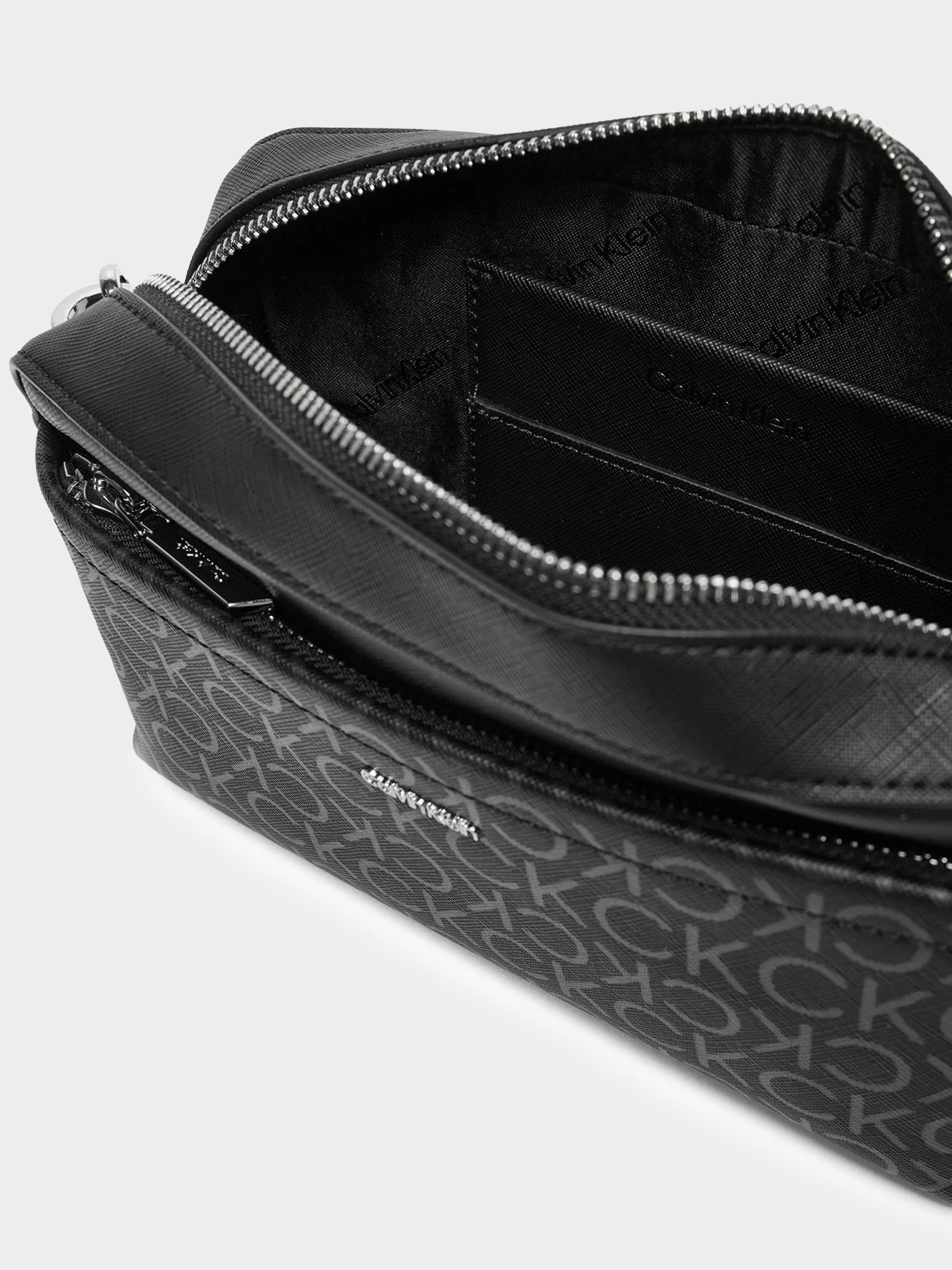 Сумки Calvin Klein модель K60K612536-0GM Фото