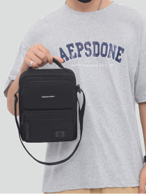 Мессенджер RoyalBag модель AT09-T-23909A Мессенджер RoyalBag модель AT09-T-23909A Фото