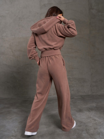 Повседневный костюм ISSA Plus модель 14871_коричневый Фото