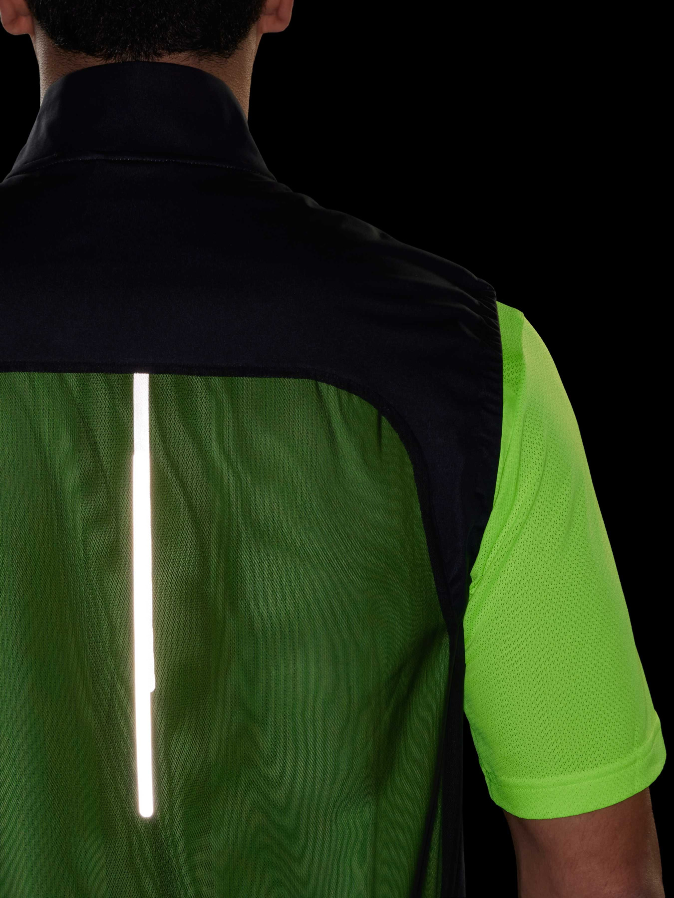 Утеплений жилет Adidas модель HZ4441 Утеплений жилет Adidas модель HZ4441 Фото