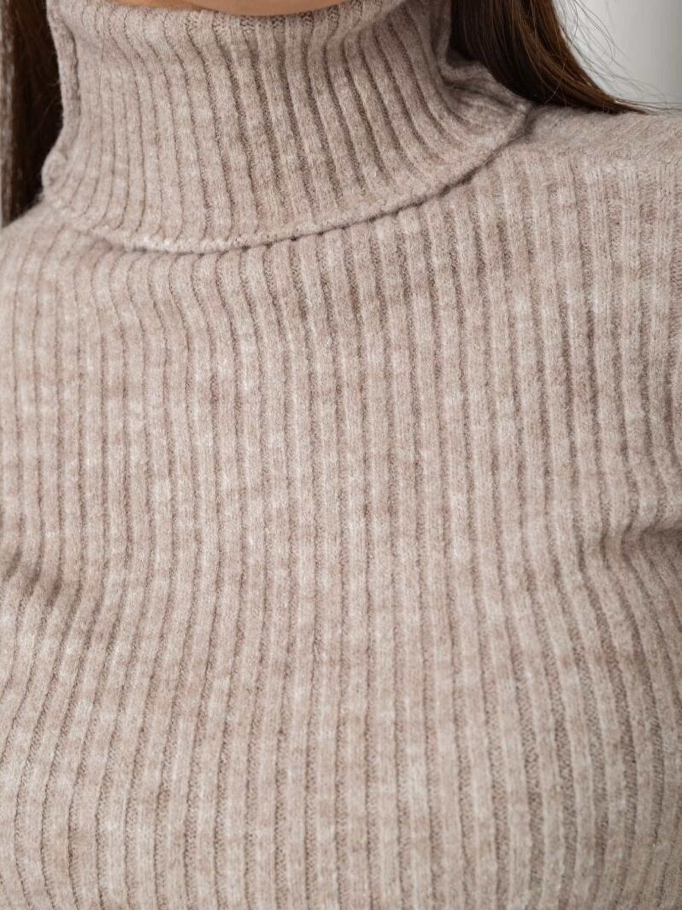 Гольф жіночий однотонний 242R051 модель У-1131332::000000023 Фото