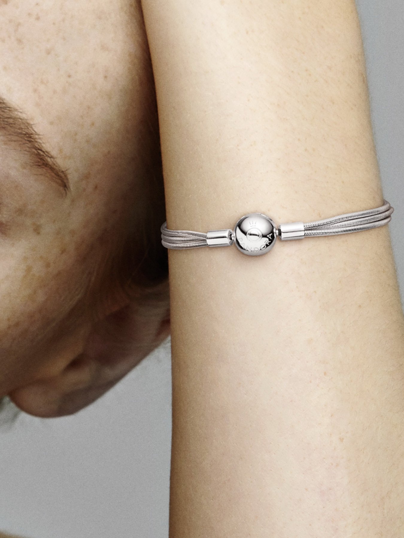 Для шармов PANDORA Moments модель 599338C00 Фото