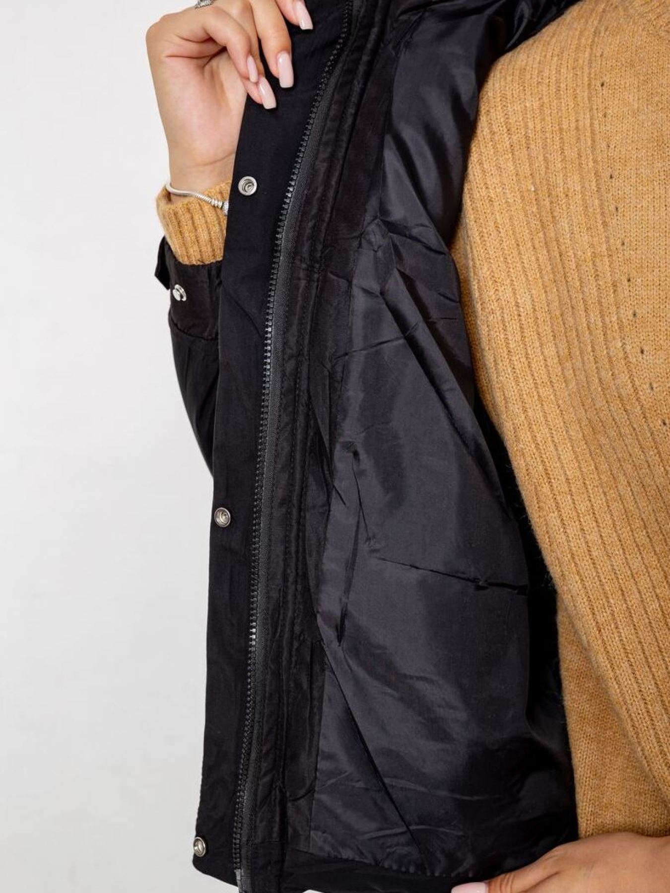 Демісезонна куртка Ager модель У-1130782::000000096 Фото