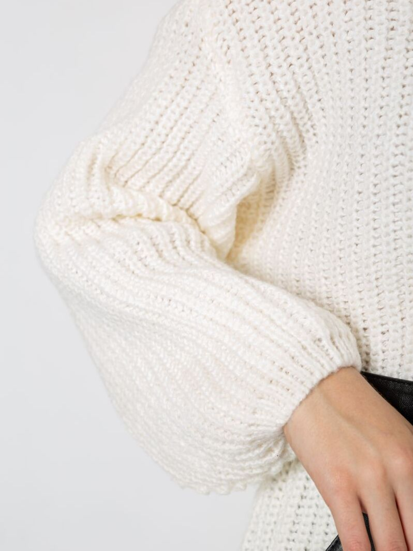 Свитер-туника с поясом 242R050 модель У-1131329::000000060 Фото