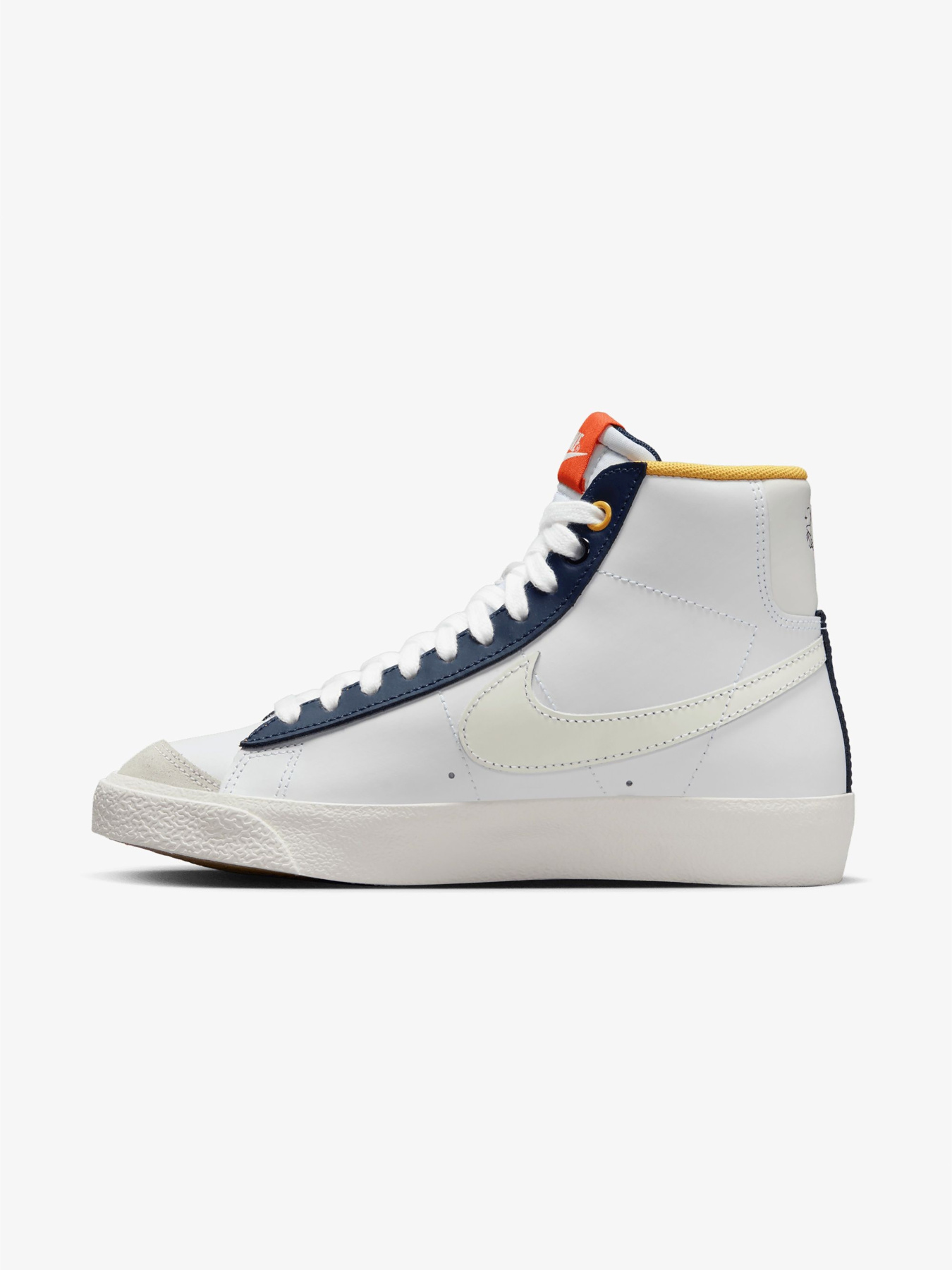 Кеды высокие NIKE модель FN6966.100 Фото