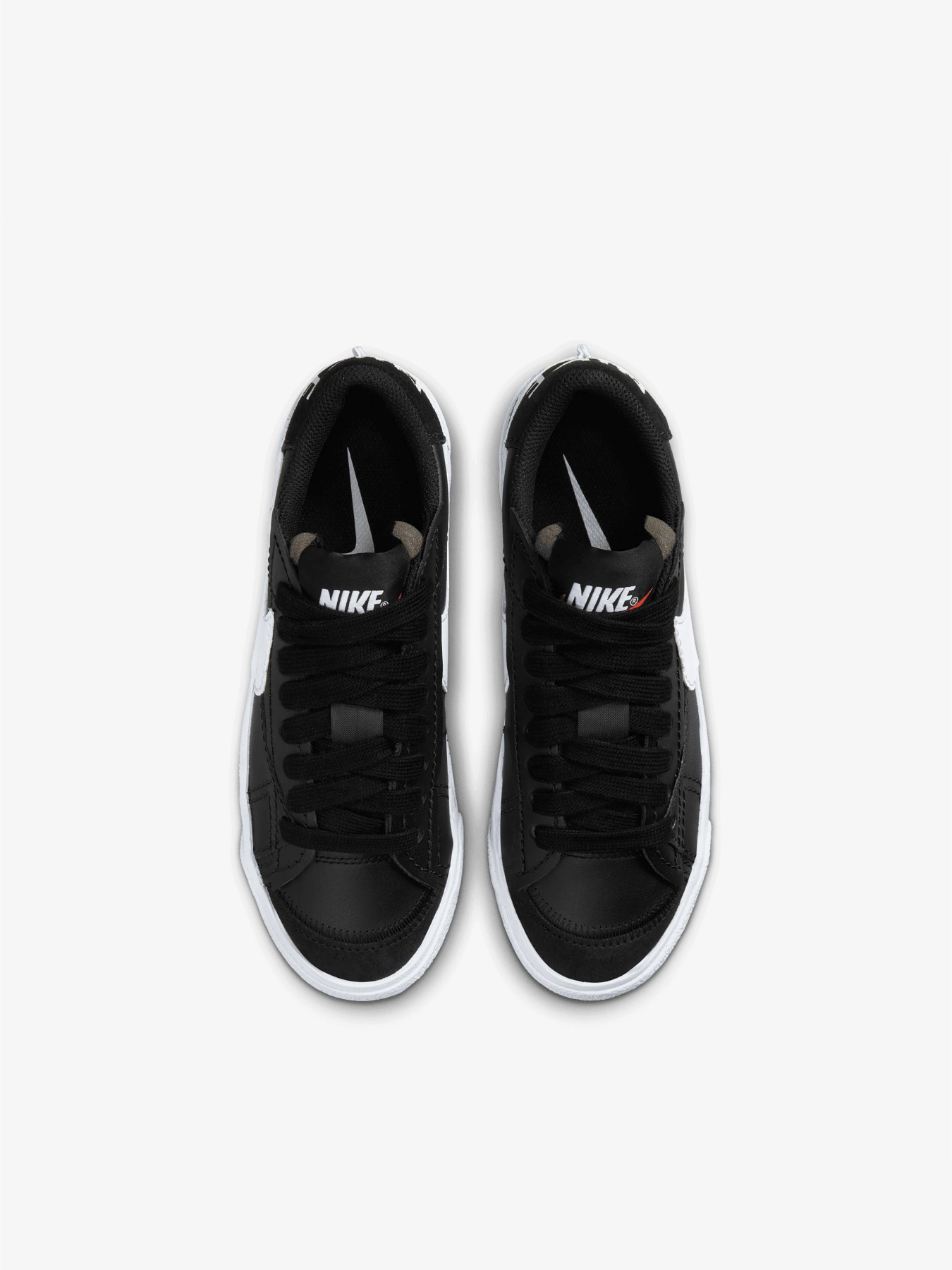 Кеди низькі NIKE модель DQ1470.002 Фото