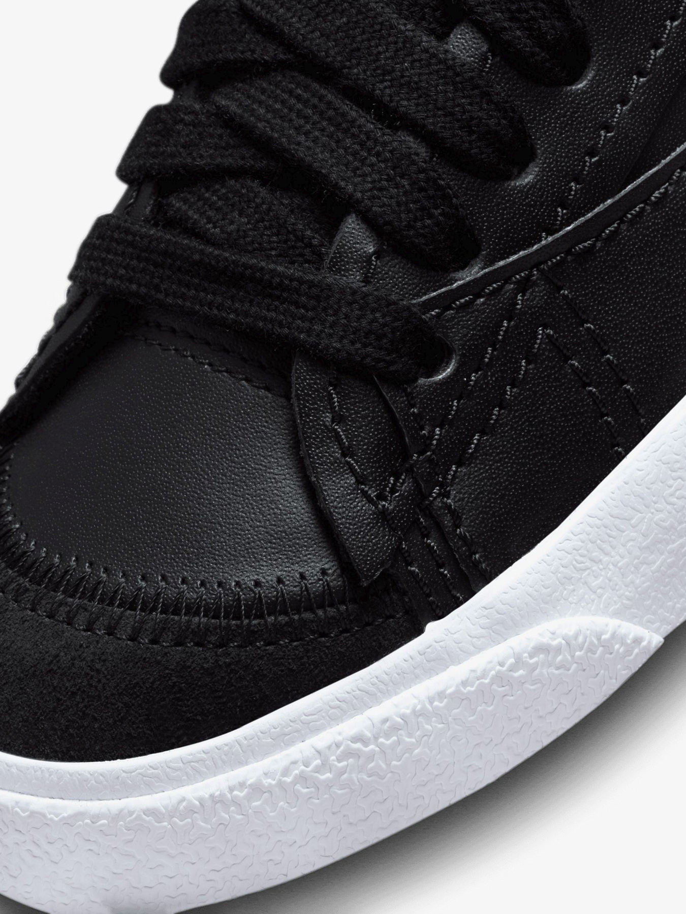 Кеди низькі NIKE модель DQ1470.002 Фото